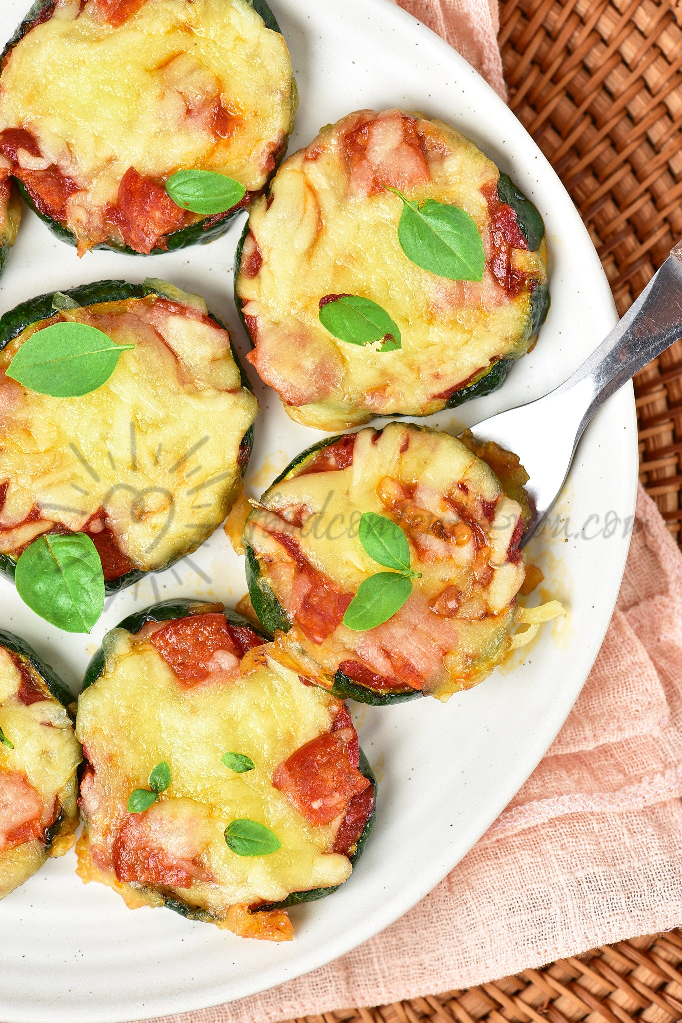 Zucchini Pizza Bites - Set 4 of 5