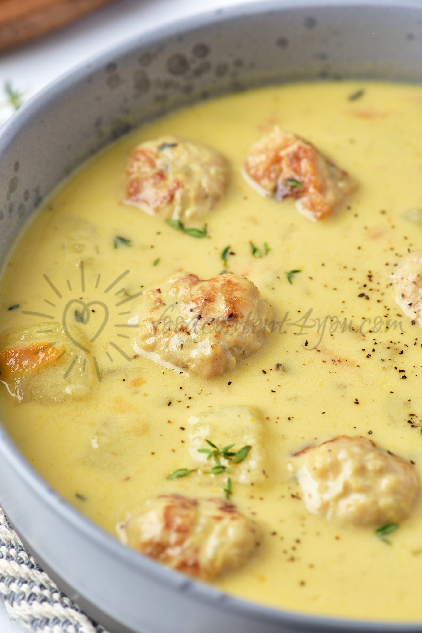 Cheesy Turkey Meatballs Soup - Set 4