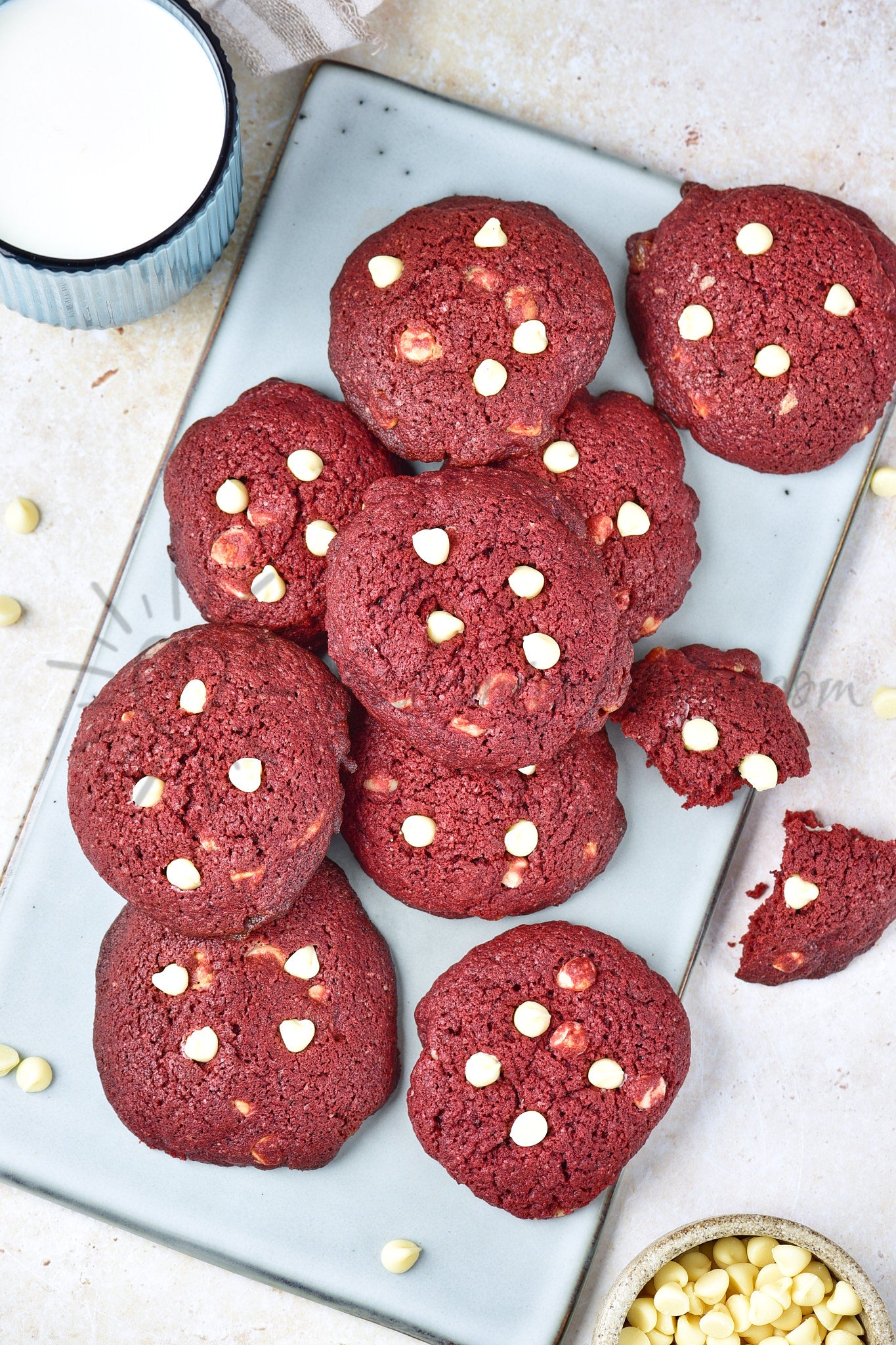 Red Velvet White Chocolate Cookies - Set 1 of 5