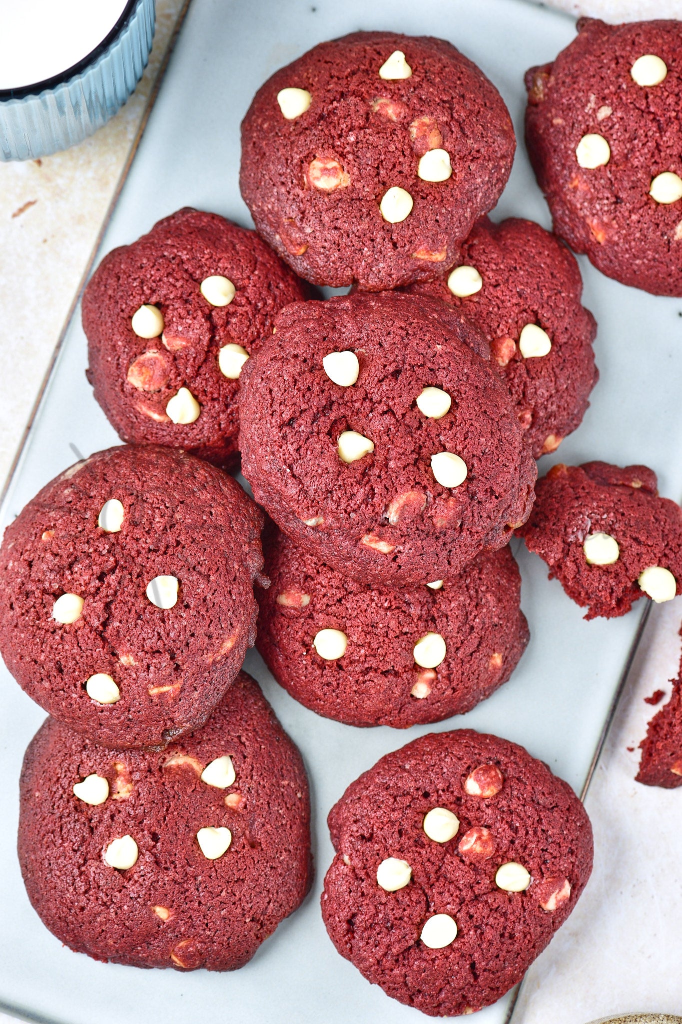 Red Velvet White Chocolate Cookies - Set 1 of 5