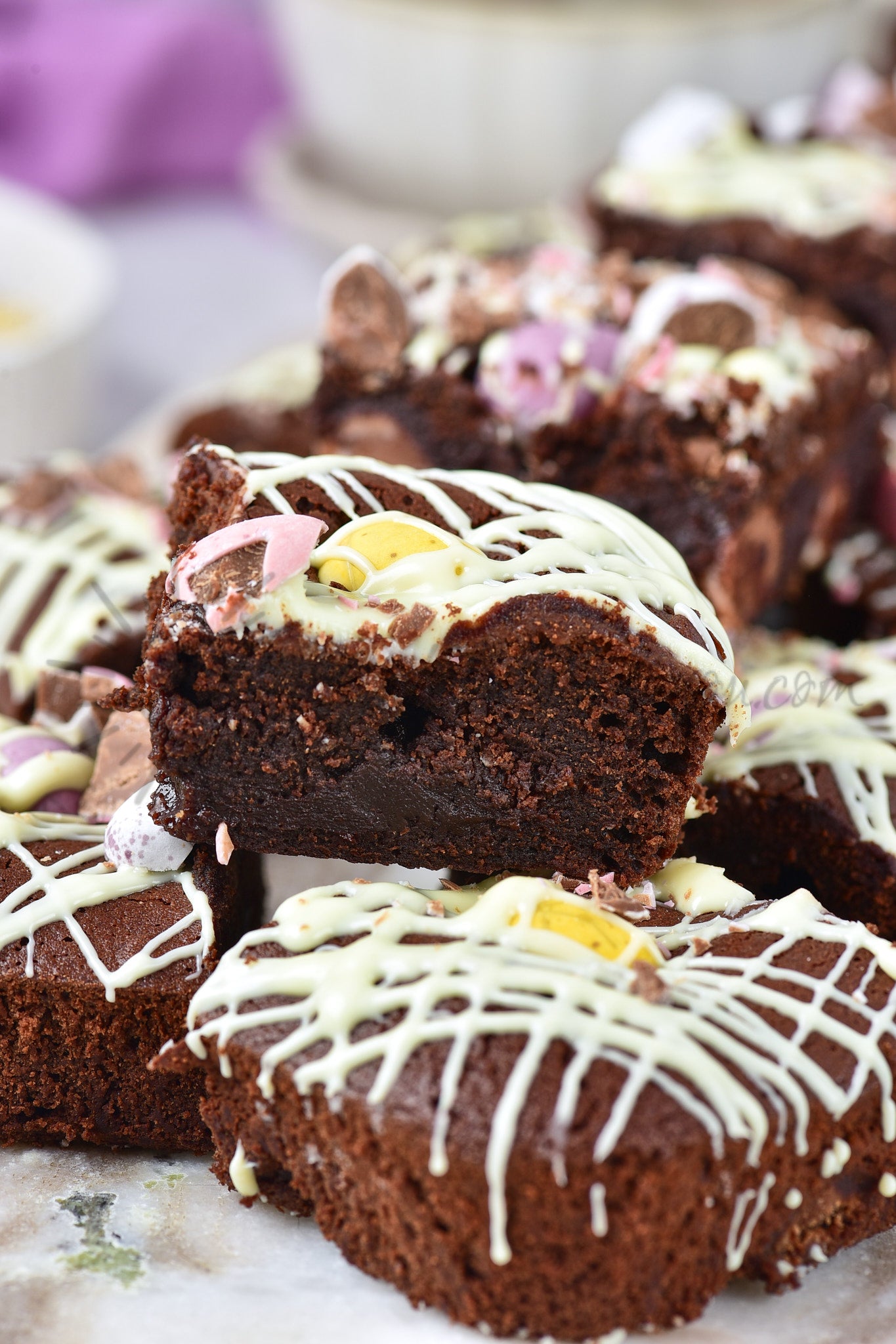 Mini Eggs brownies - Set 3 of 5