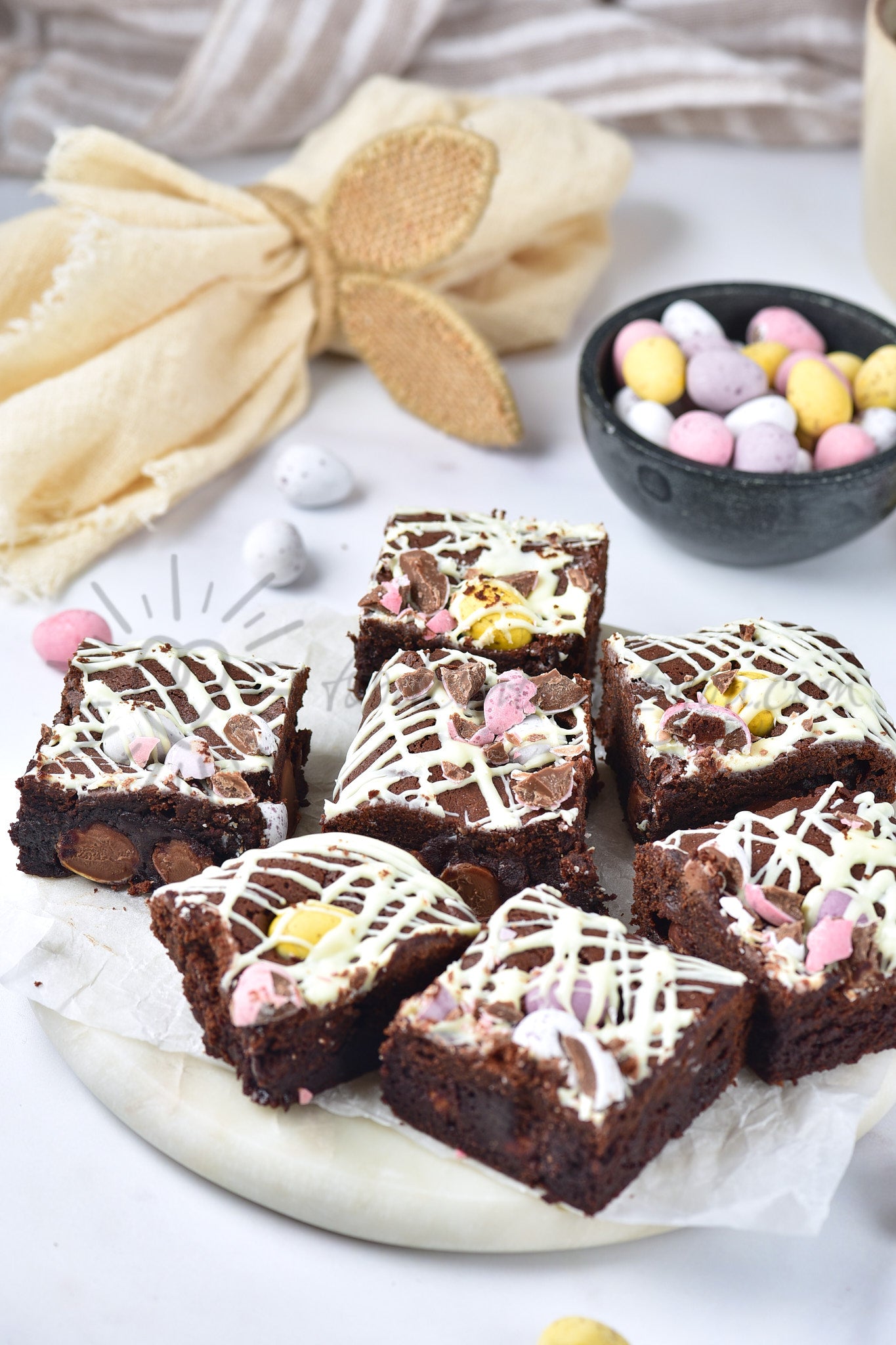 Mini Eggs brownies - Set 5 of 5