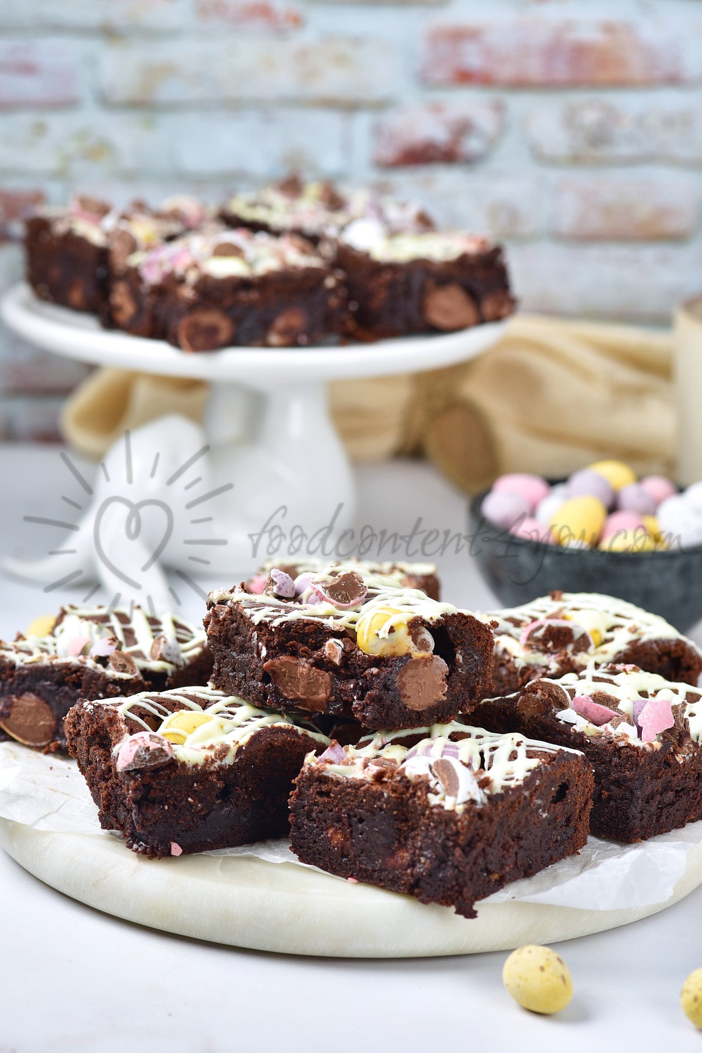 Mini Eggs brownies - Set 5 of 5