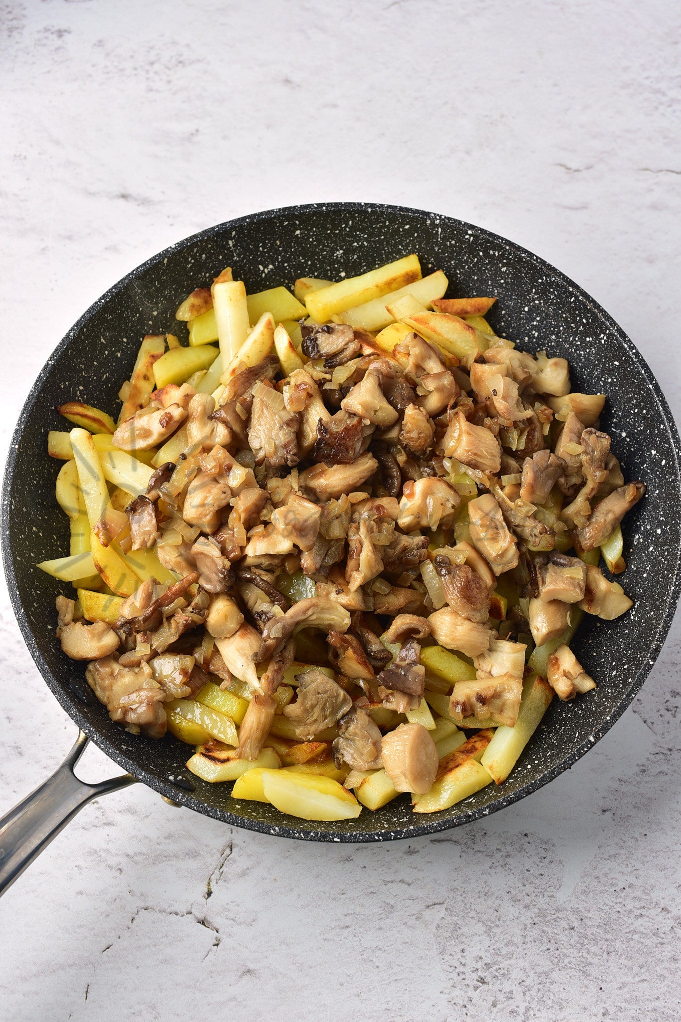 Pan-Fried Potatoes with Mushrooms - Set 2 of 5