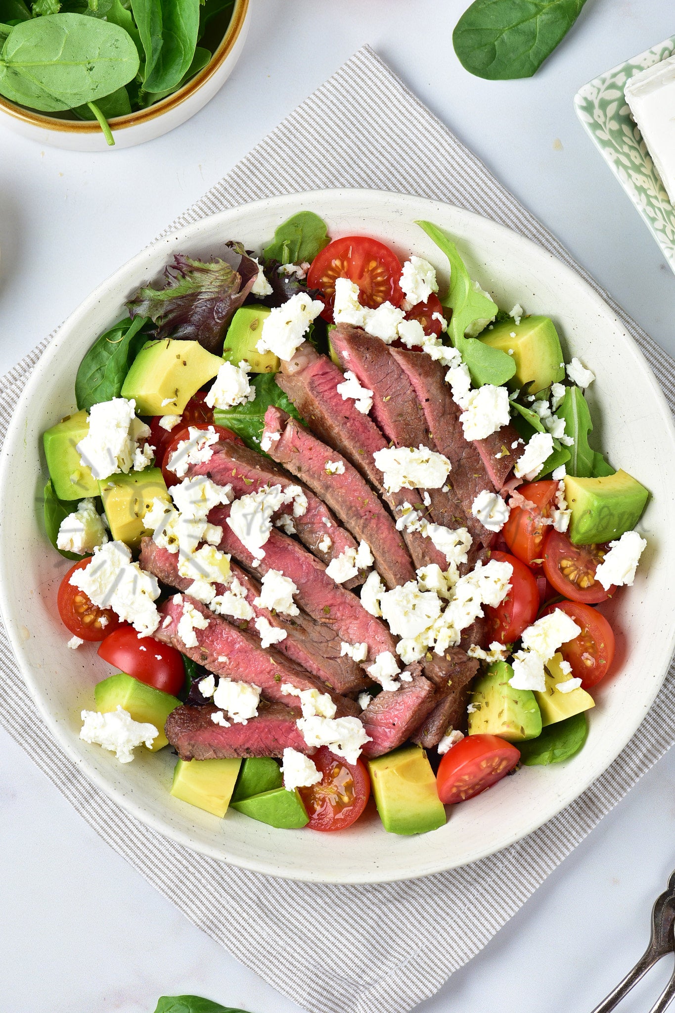 Avocado Steak Salad with Lemon Oregano Dressing