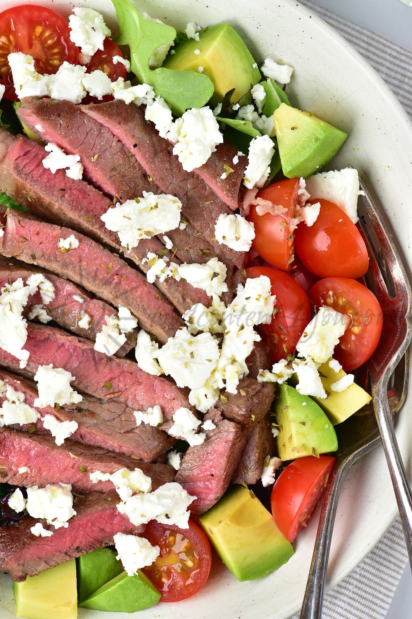 Avocado Steak Salad with Lemon Oregano Dressing