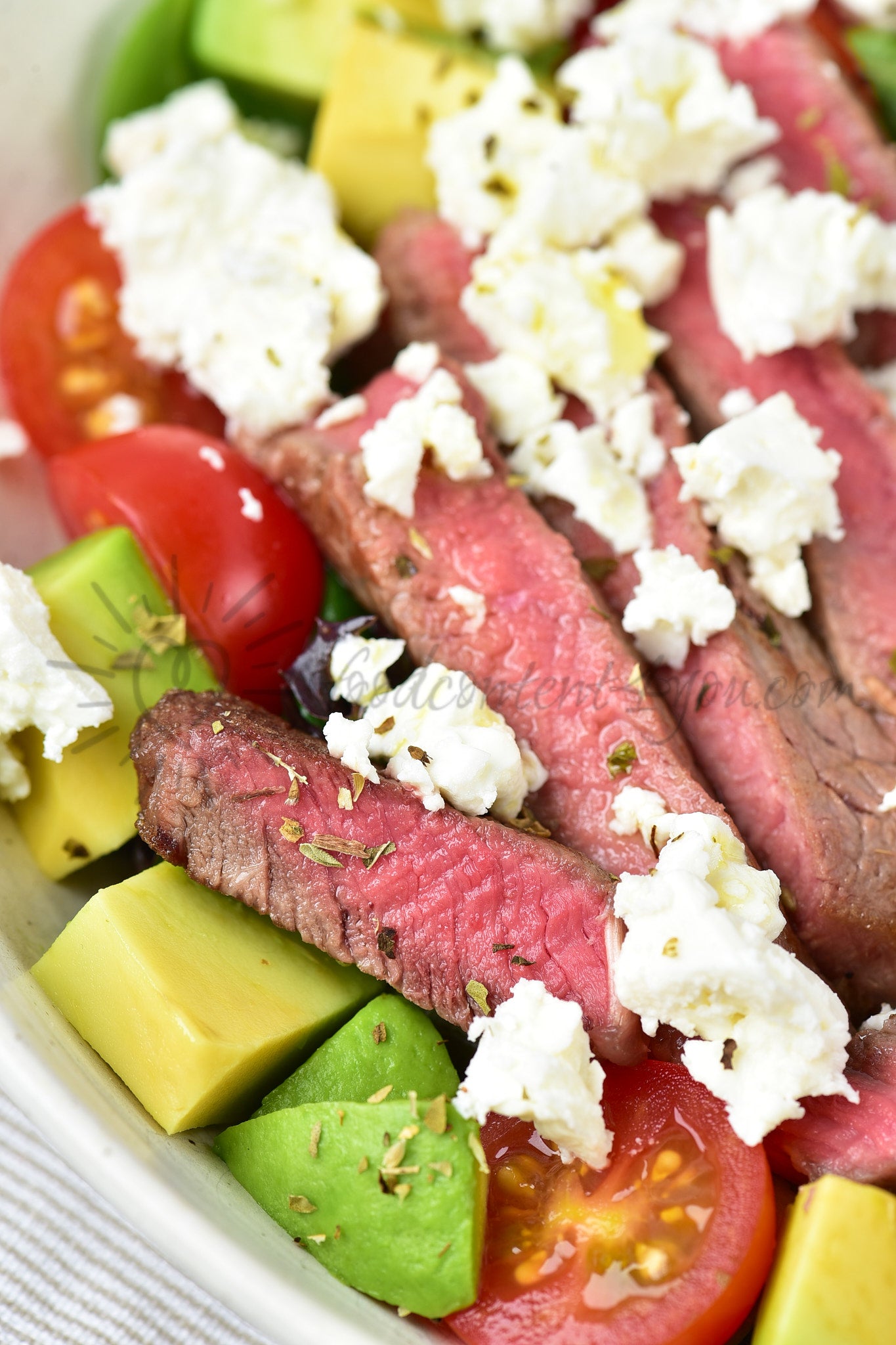 Avocado Steak Salad with Lemon Oregano Dressing
