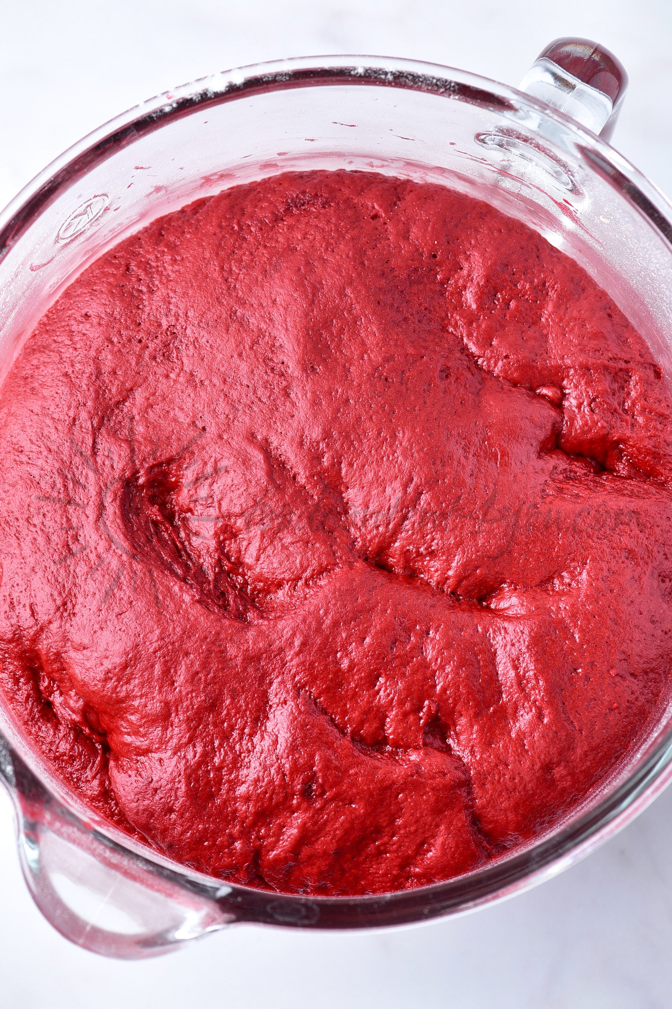 Red Velvet Cinnamon Rolls - Set 5 of 5