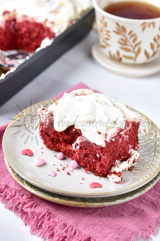 Red Velvet Cinnamon Rolls - Set 2 of 5