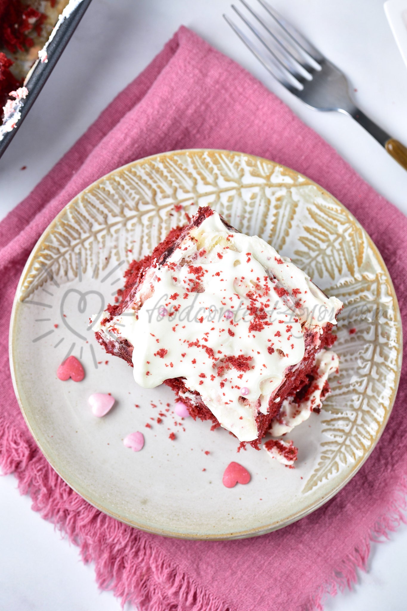 Red Velvet Cinnamon Rolls - Set 2 of 5