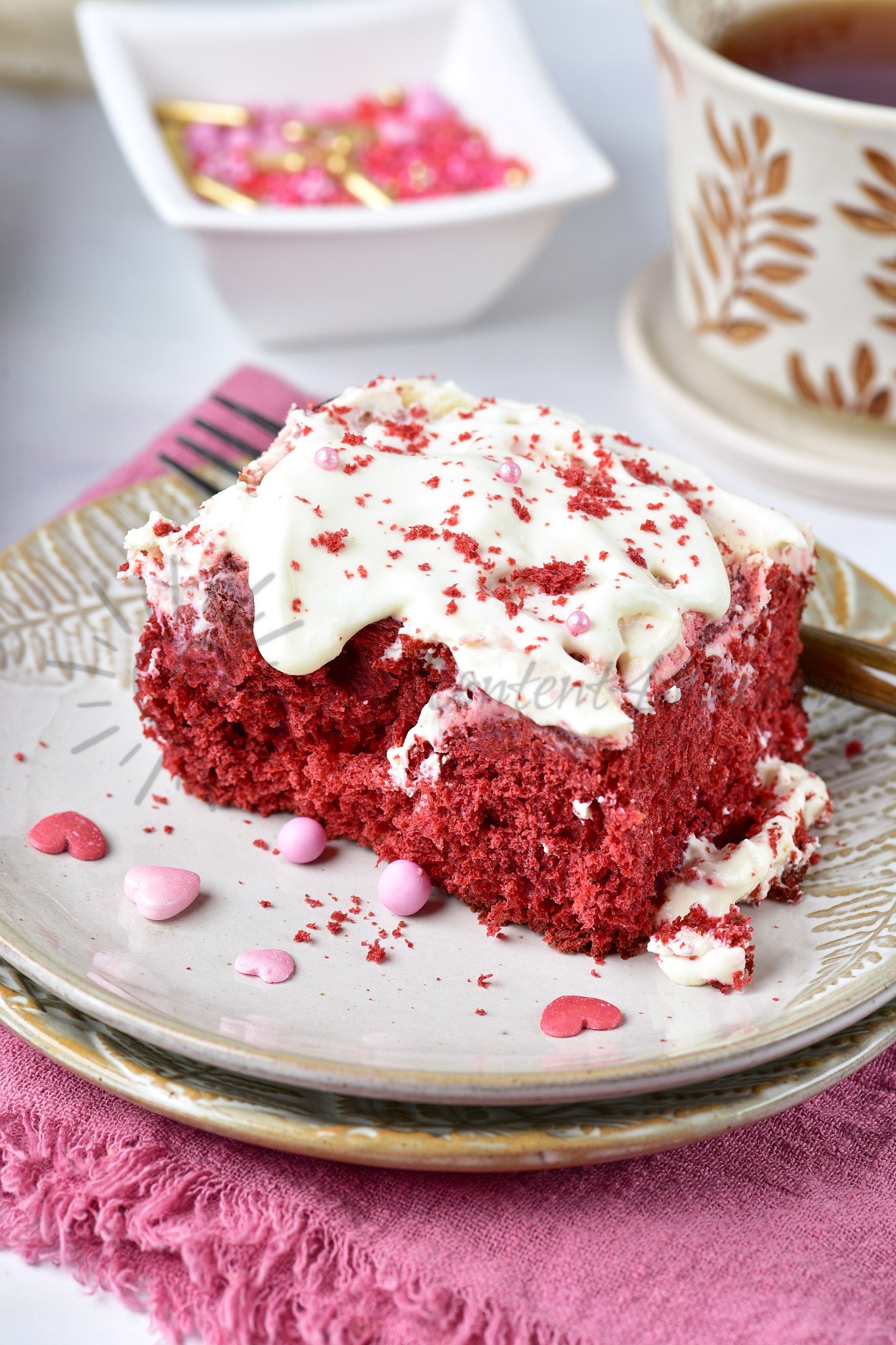 Red Velvet Cinnamon Rolls - Set 2 of 5