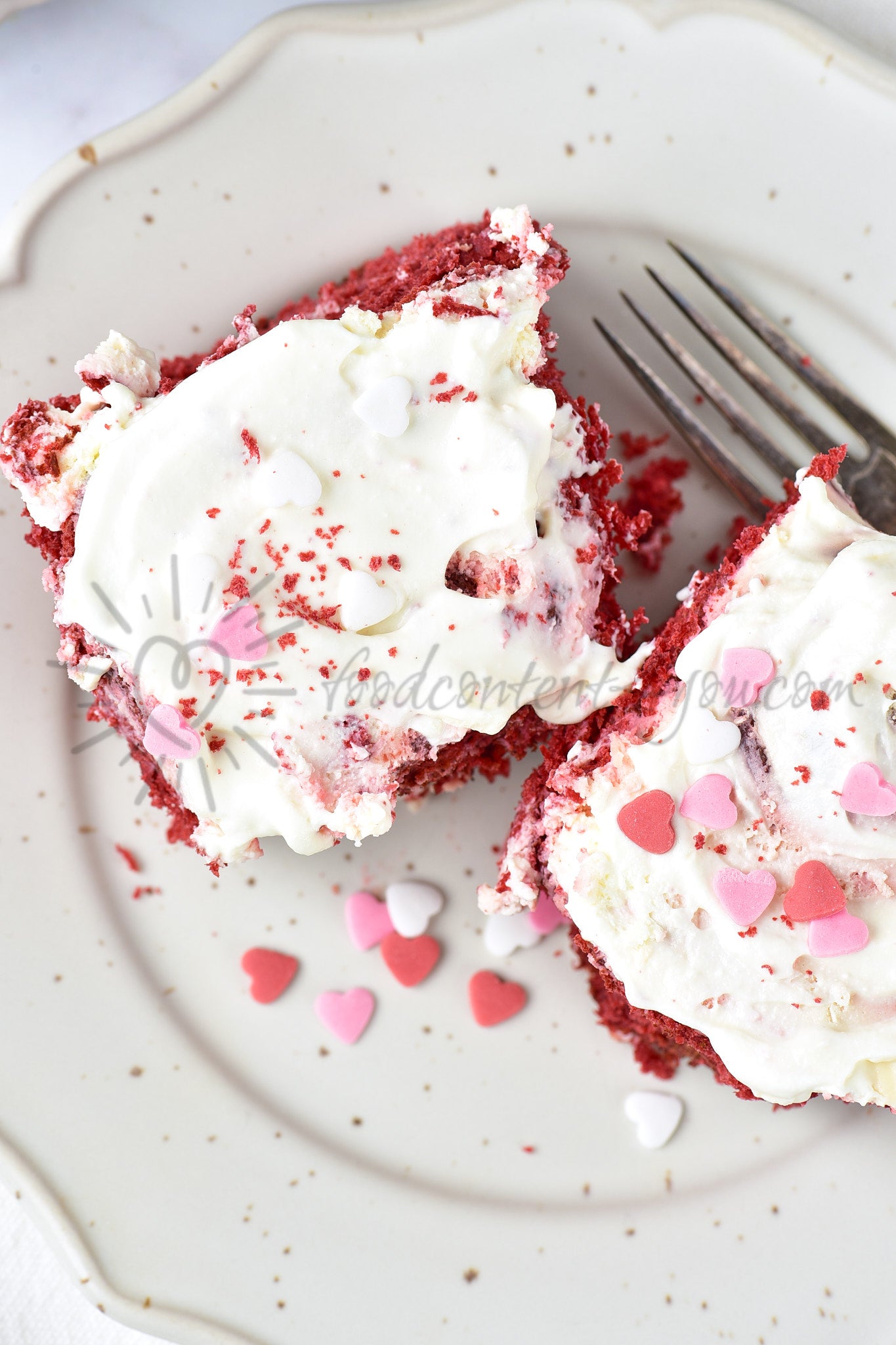 Red Velvet Cinnamon Rolls - Set 5 of 5