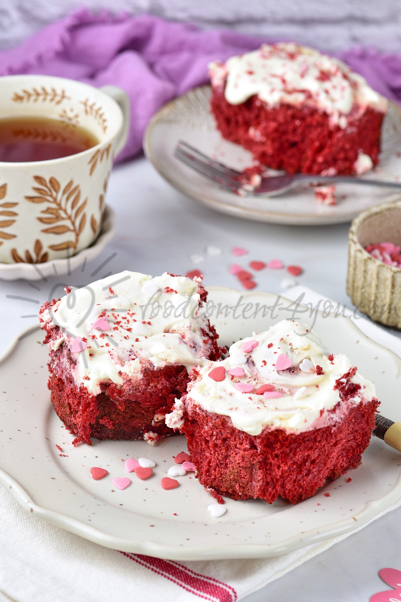 Red Velvet Cinnamon Rolls - Set 5 of 5