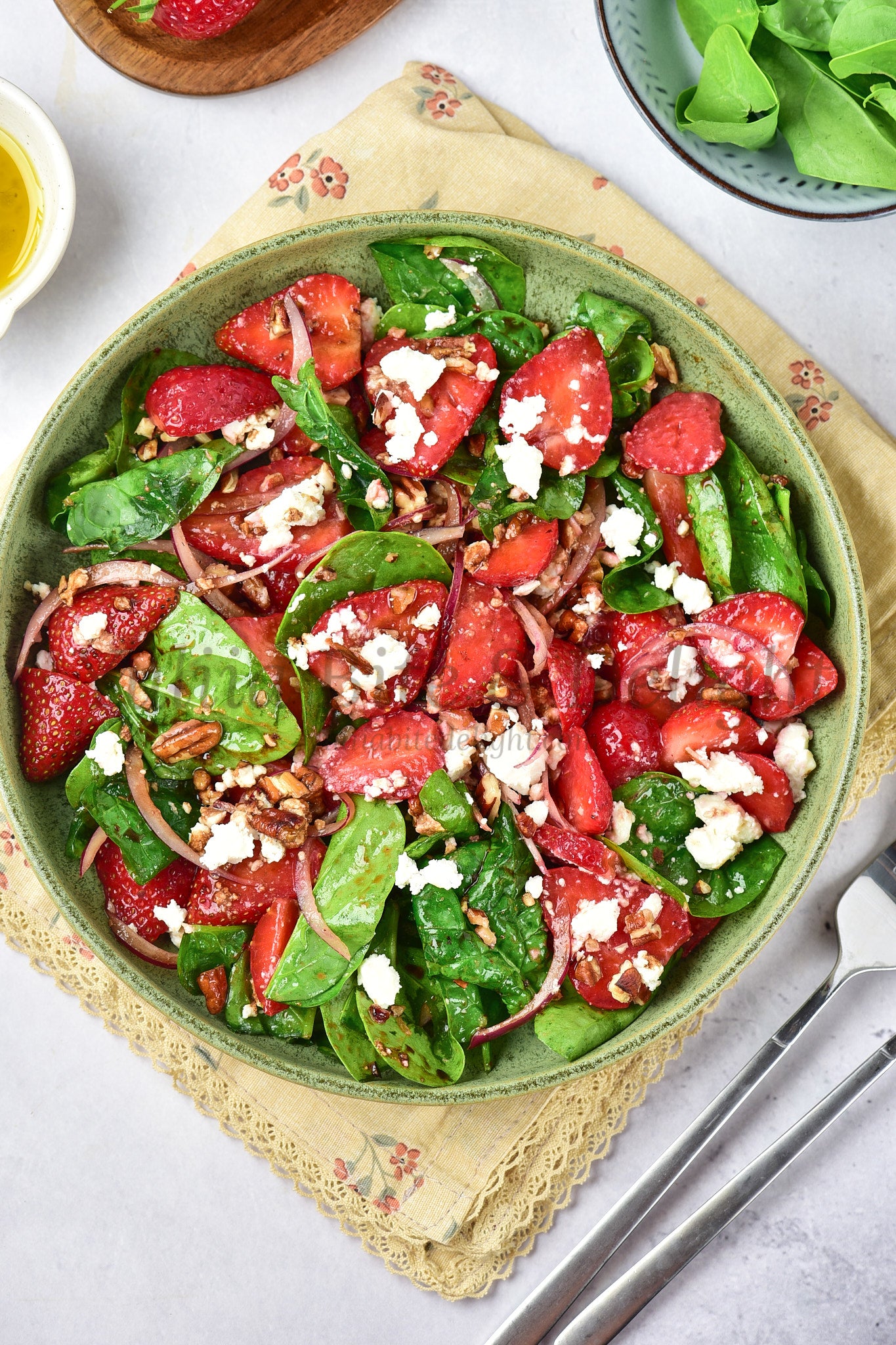Strawberry Spinach Salad - Set 3 of 5