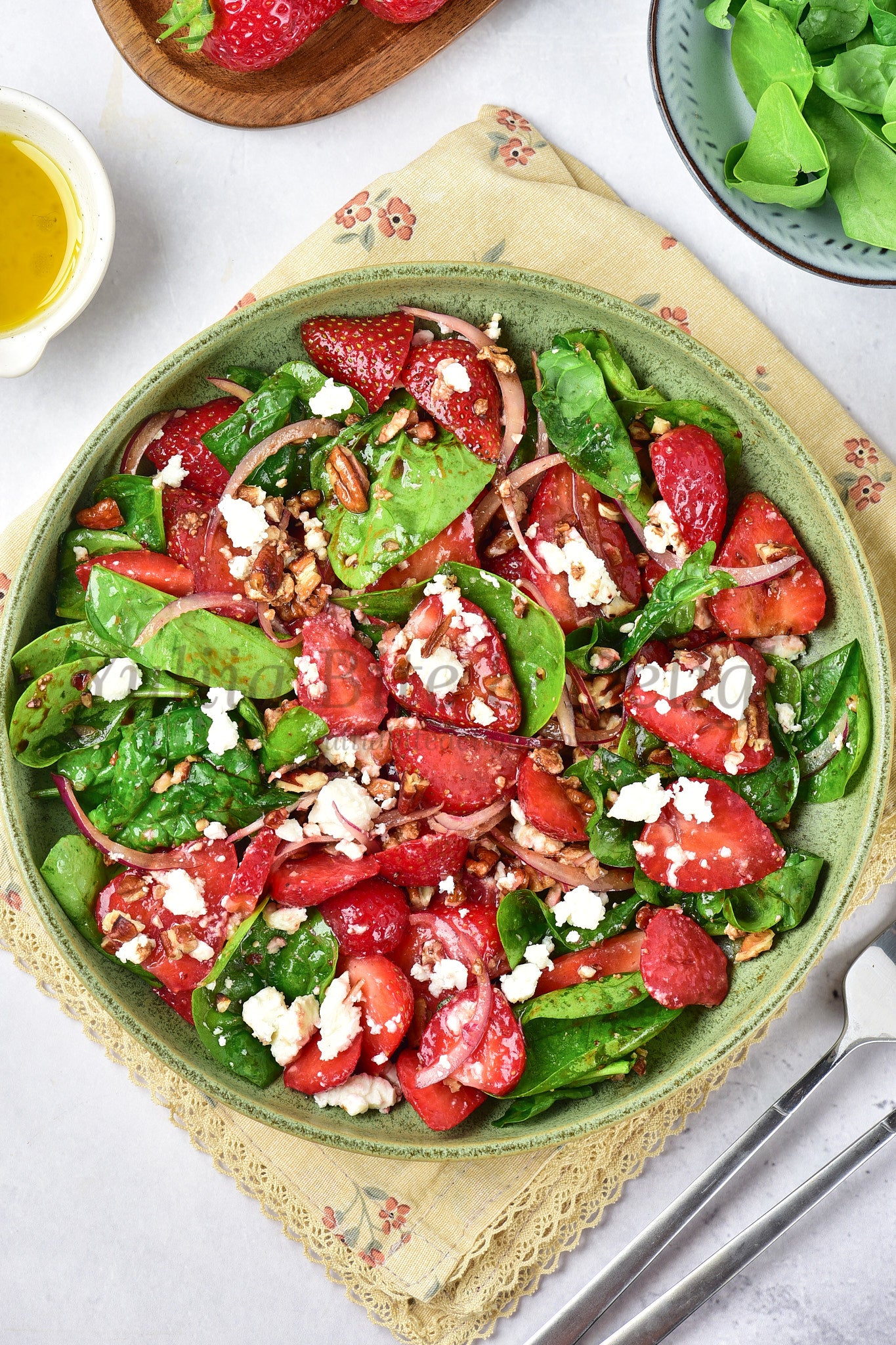 Strawberry Spinach Salad - Set 3 of 5