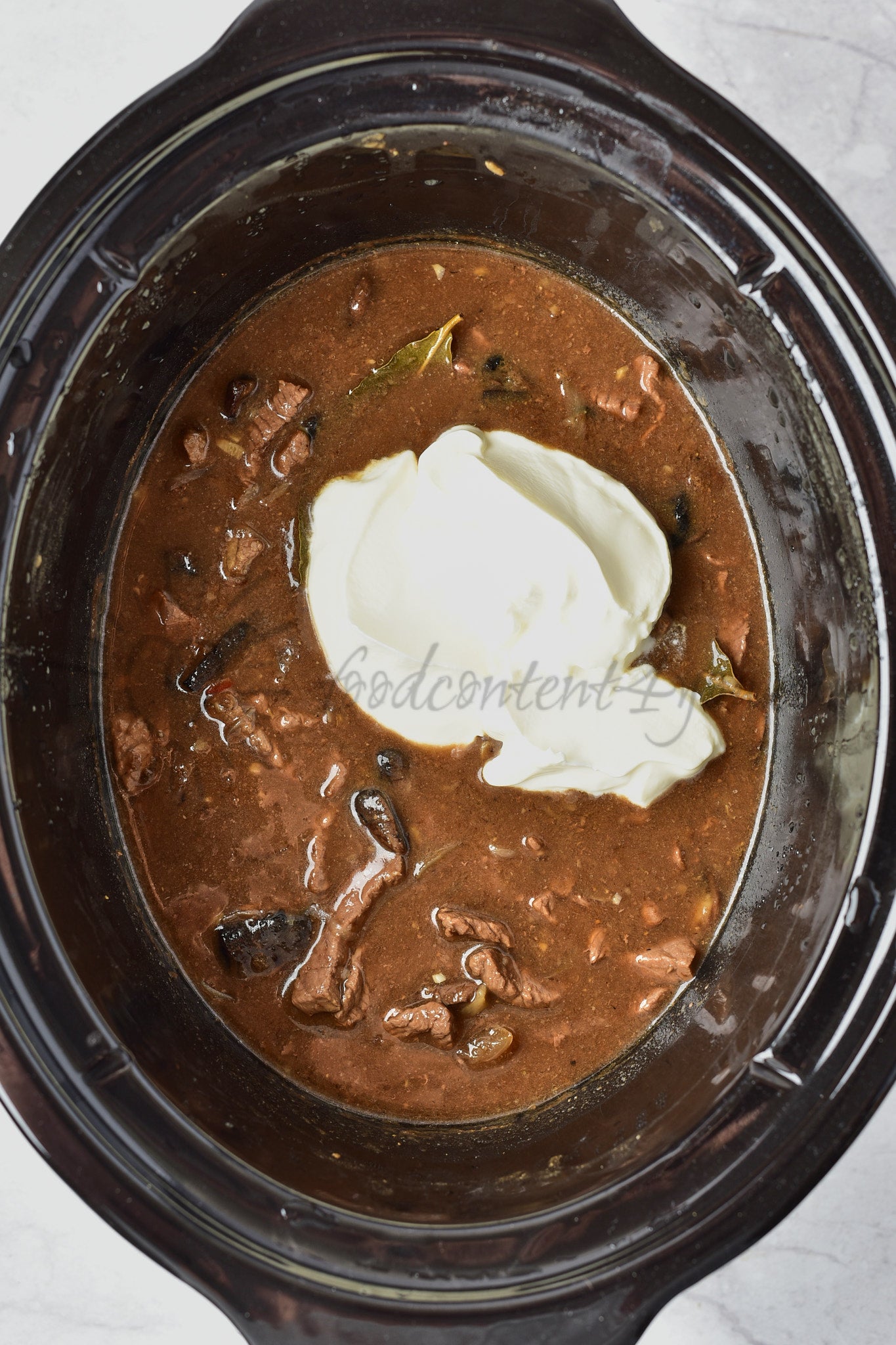Slow cooker Beef Stroganoff - Set 3 of 5