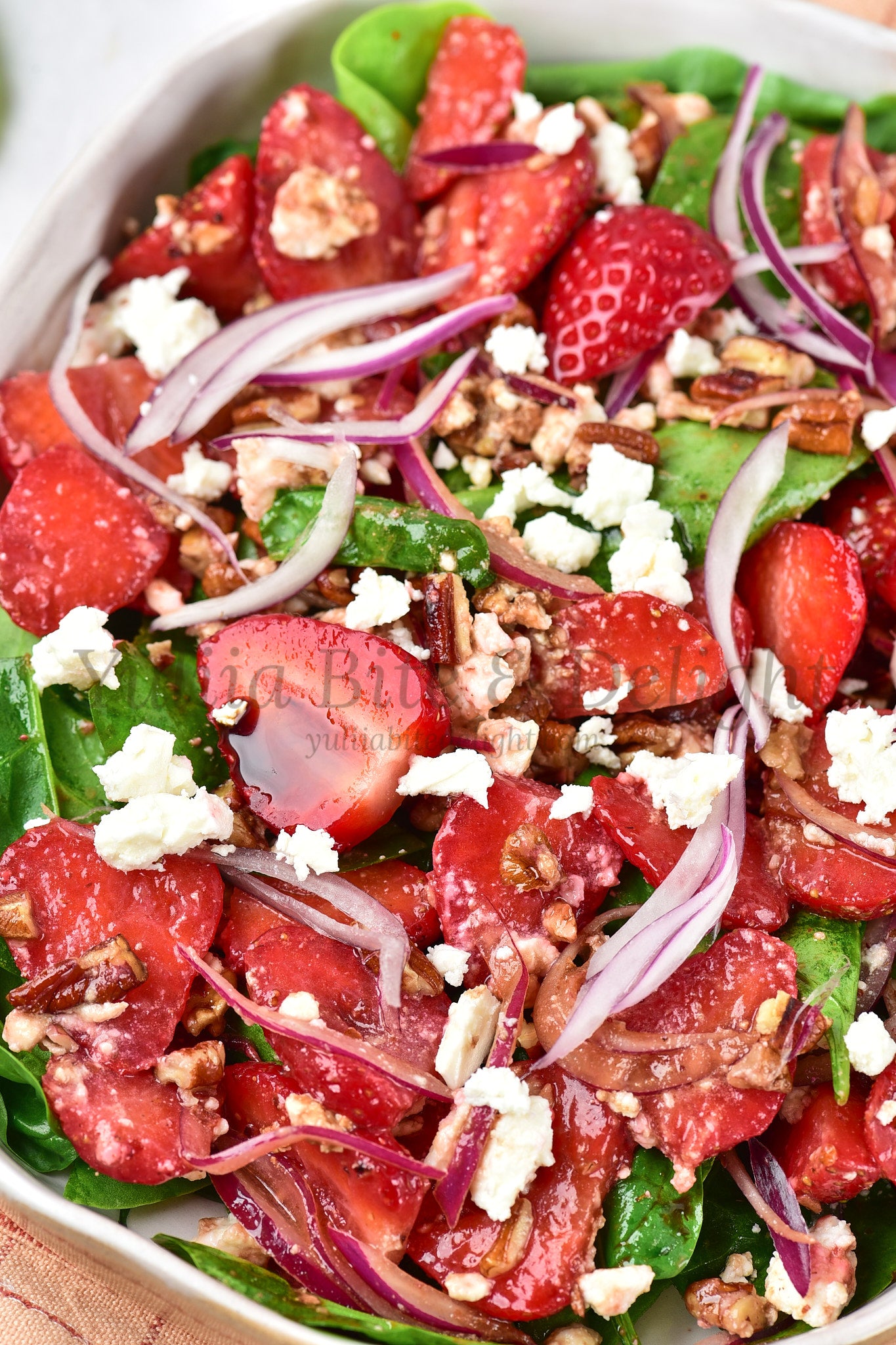 Strawberry Spinach Salad - Set 4 of 5