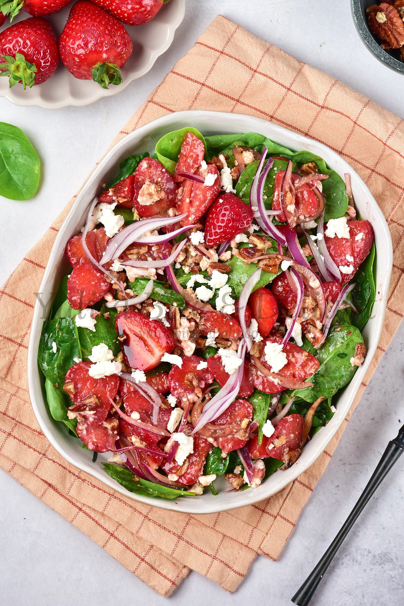 Strawberry Spinach Salad - Set 4 of 5