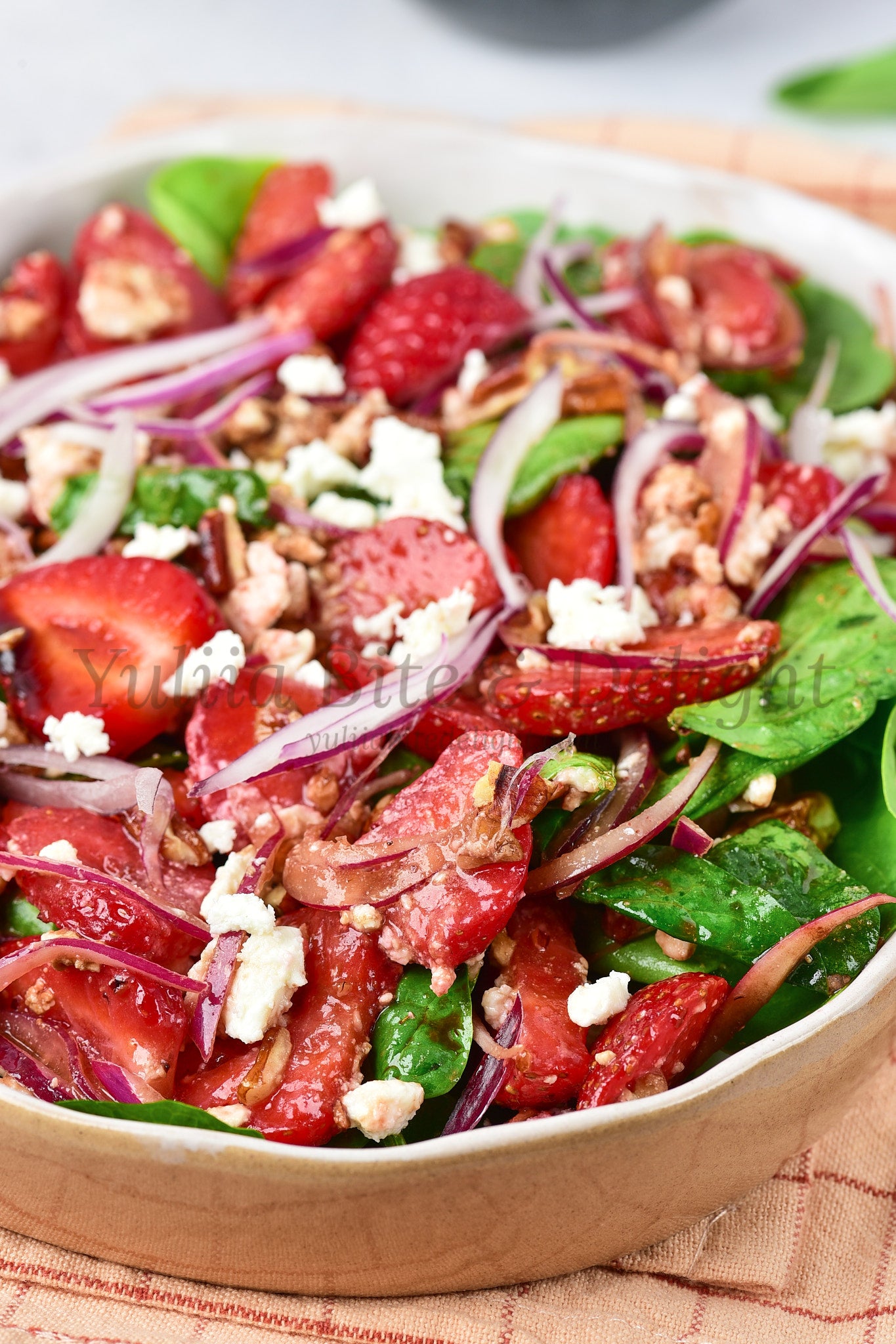 Strawberry Spinach Salad - Set 4 of 5