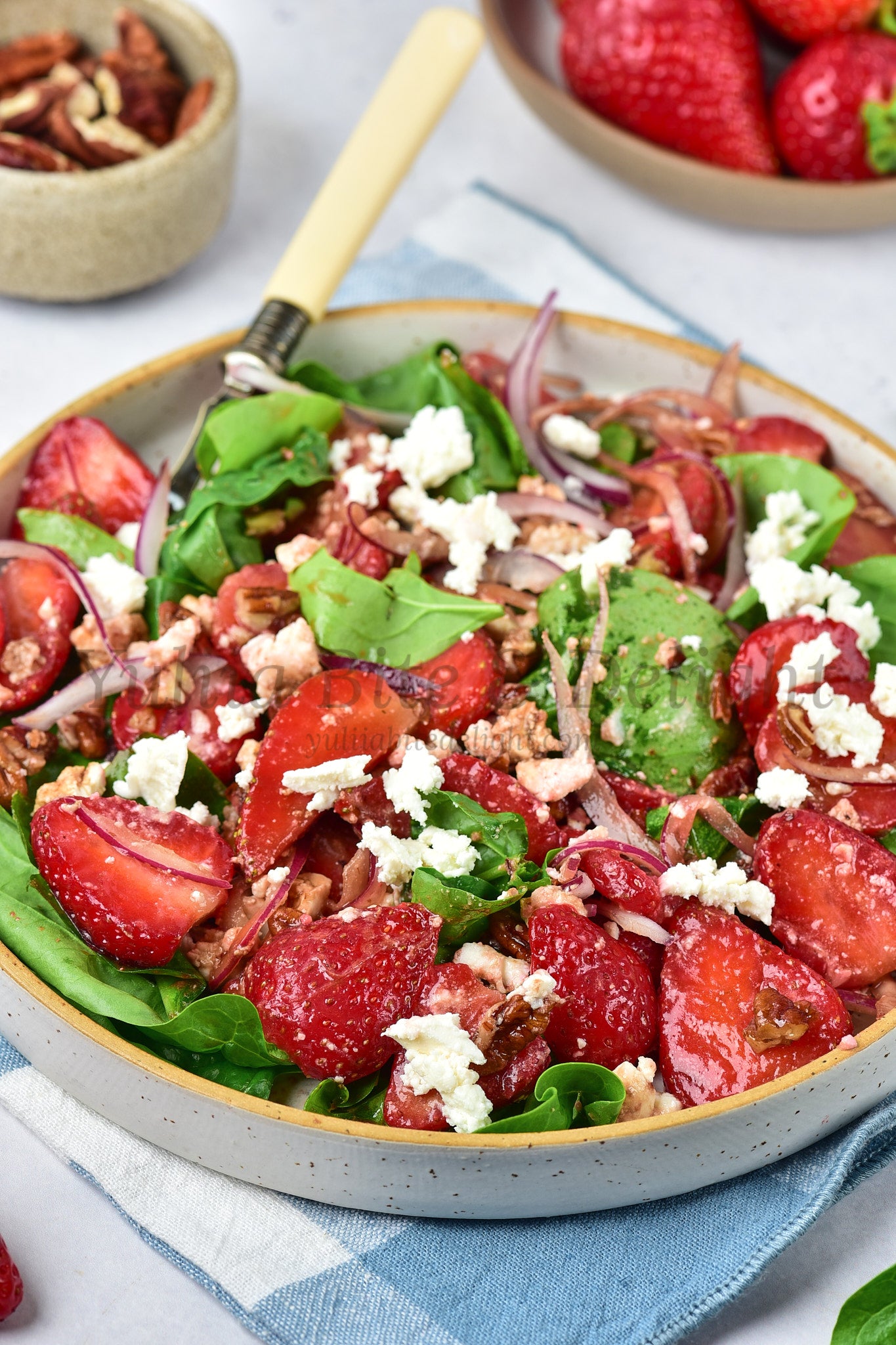 Strawberry Spinach Salad - Set 5 of 5