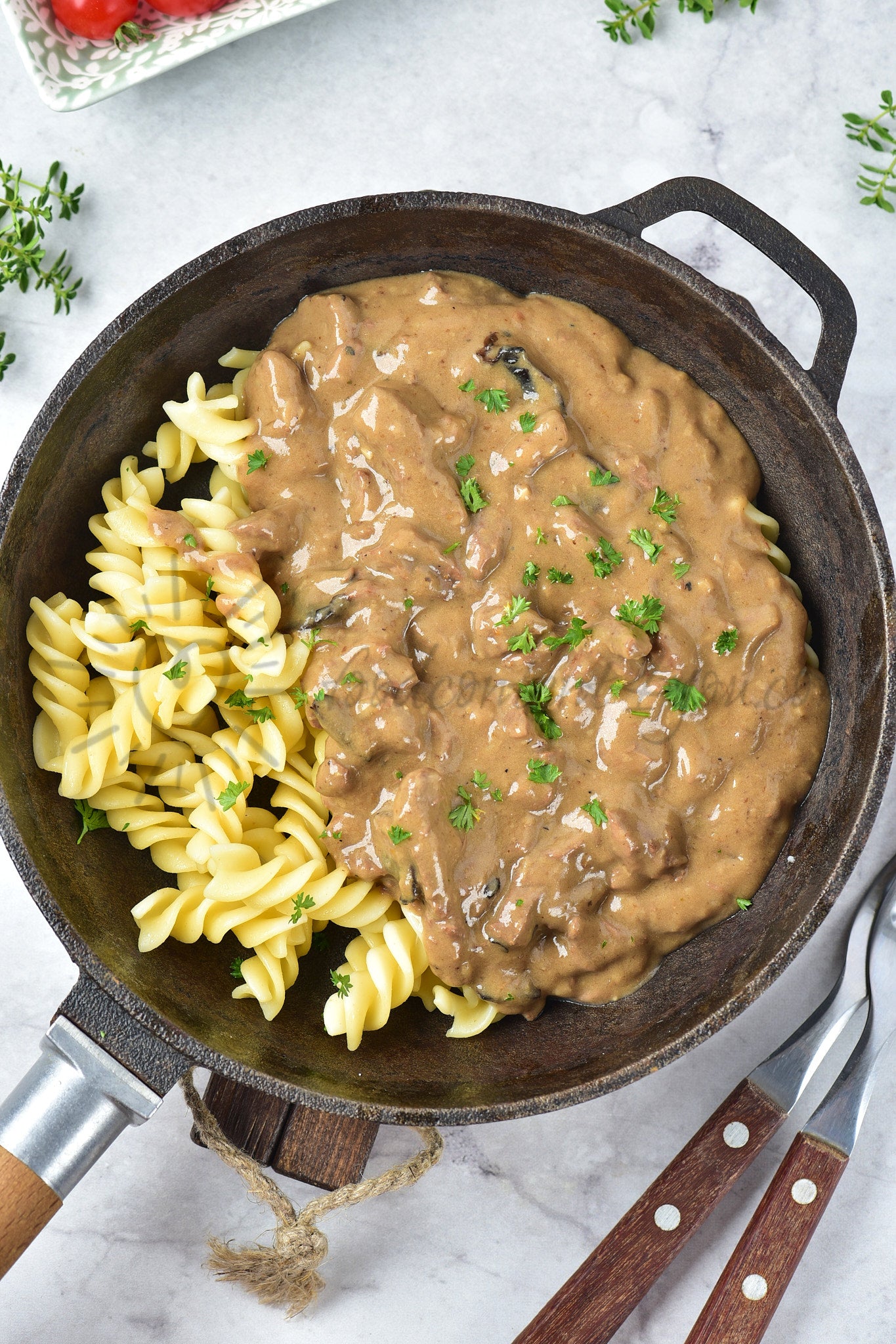Slow cooker Beef Stroganoff - Set 1 of 5