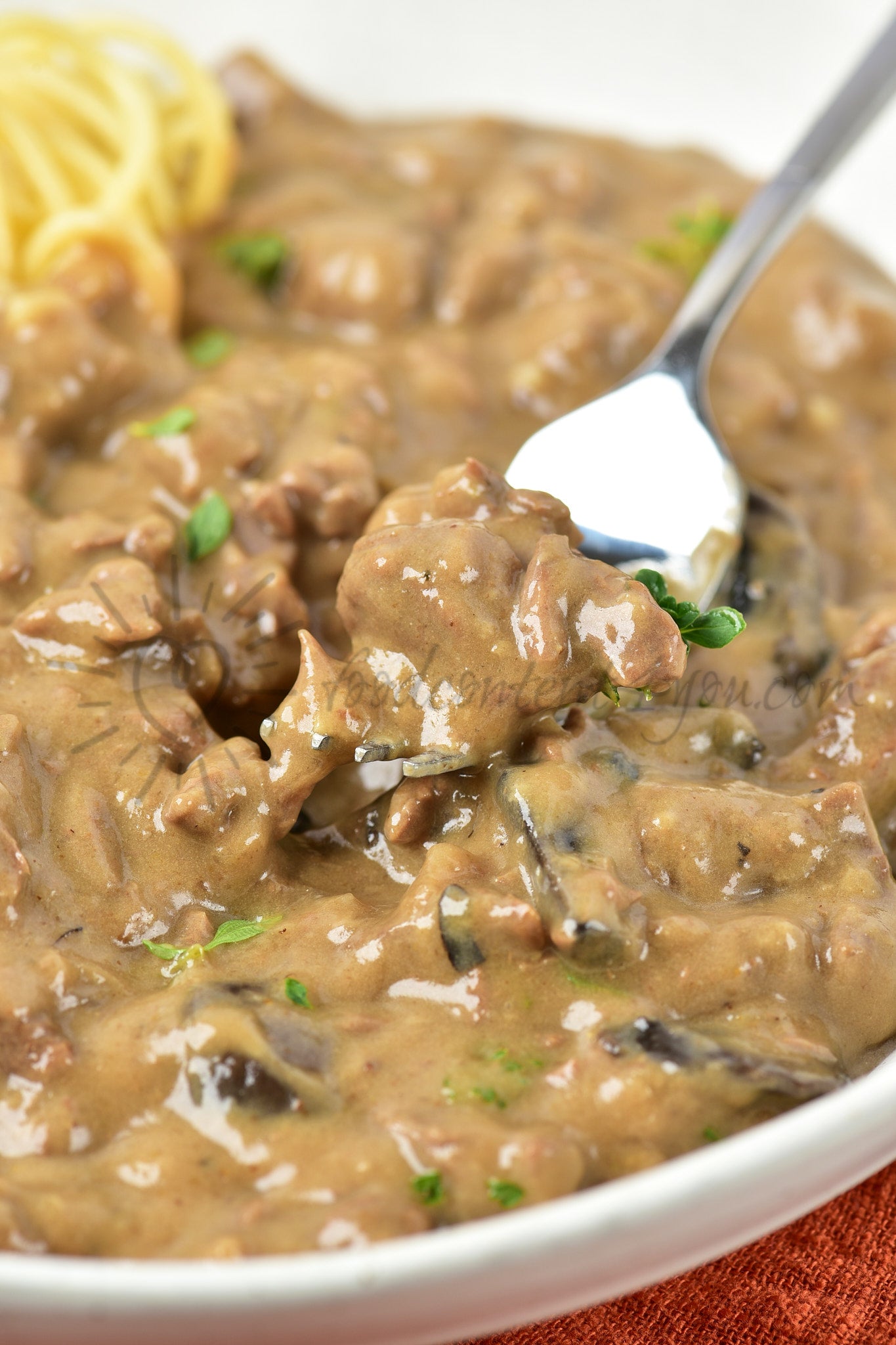 Slow cooker Beef Stroganoff - Set 3 of 5