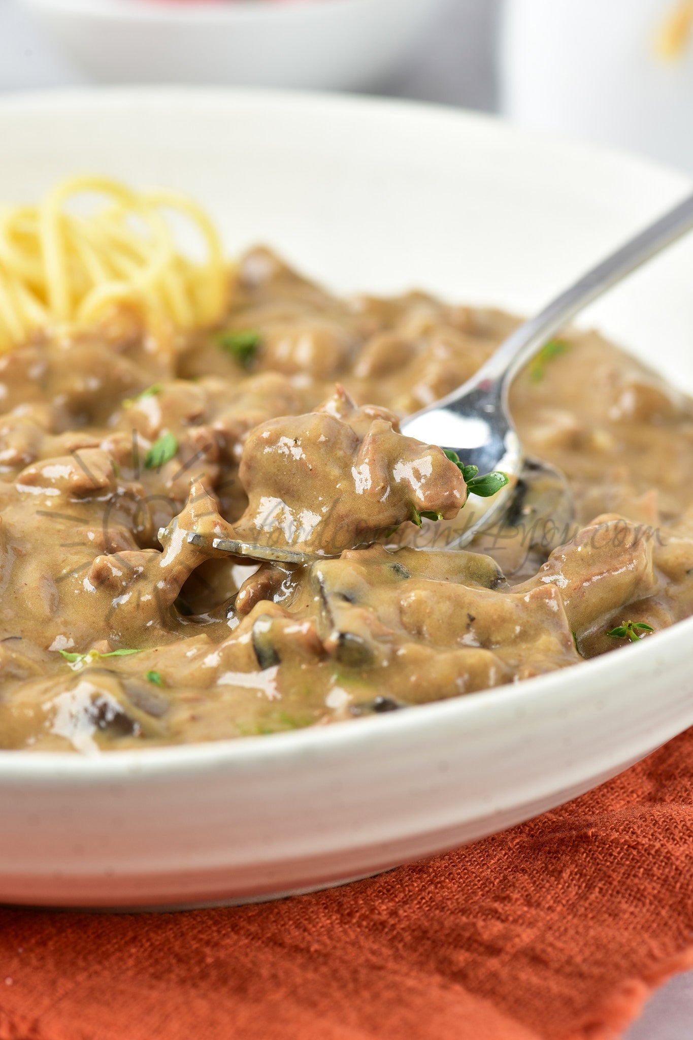 Slow cooker Beef Stroganoff - Set 3 of 5