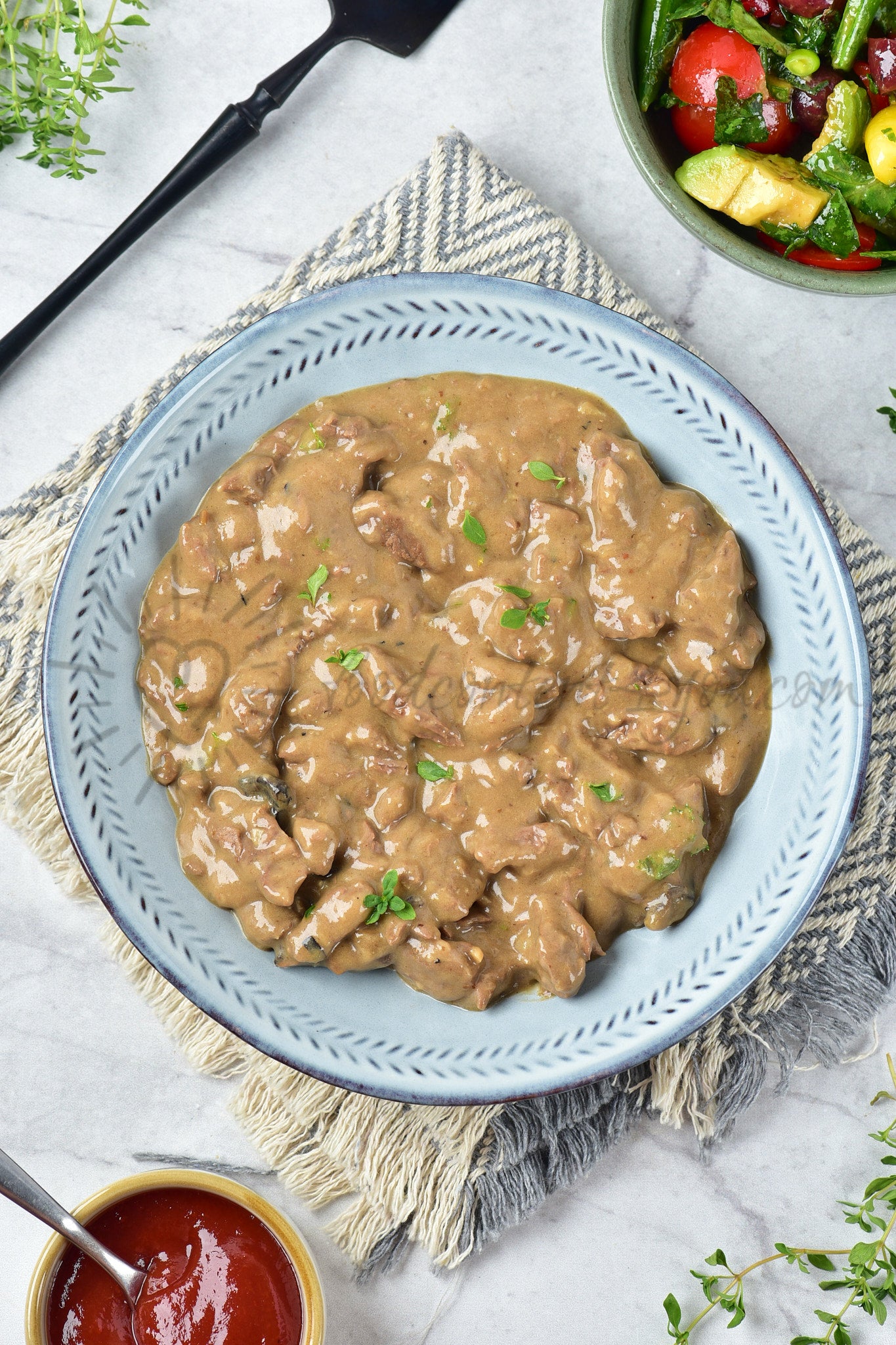 Slow cooker Beef Stroganoff - Set 4 of 5