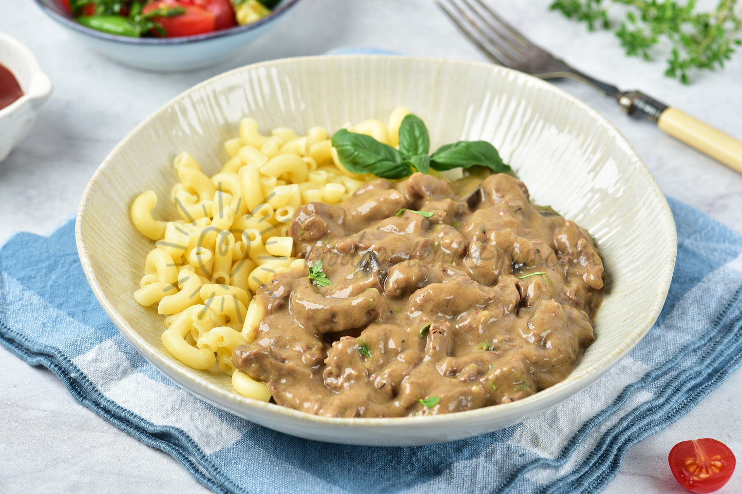 Slow cooker Beef Stroganoff - Set 5 of 5