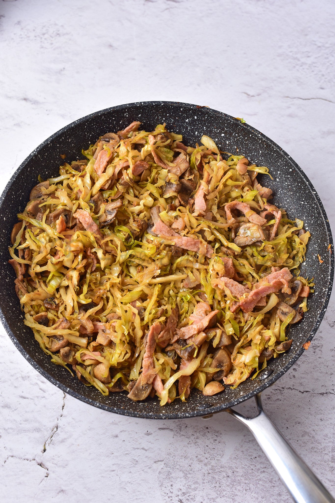 Southern-style Braised Cabbage with Mushrooms - Set 4 of 5