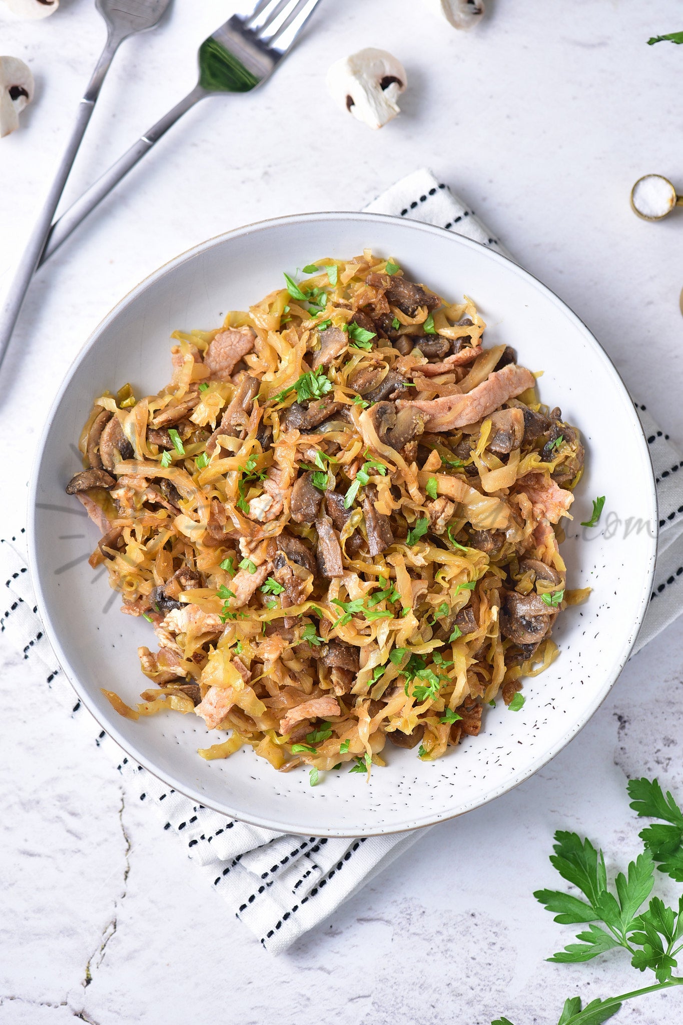 Southern-style Braised Cabbage with Mushrooms - Set 1 of 5