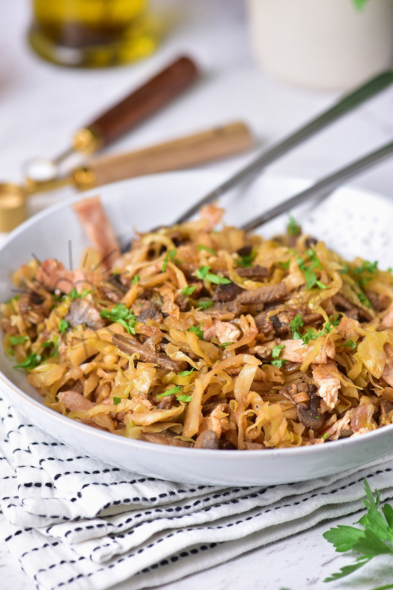 Southern-style Braised Cabbage with Mushrooms - Set 1 of 5