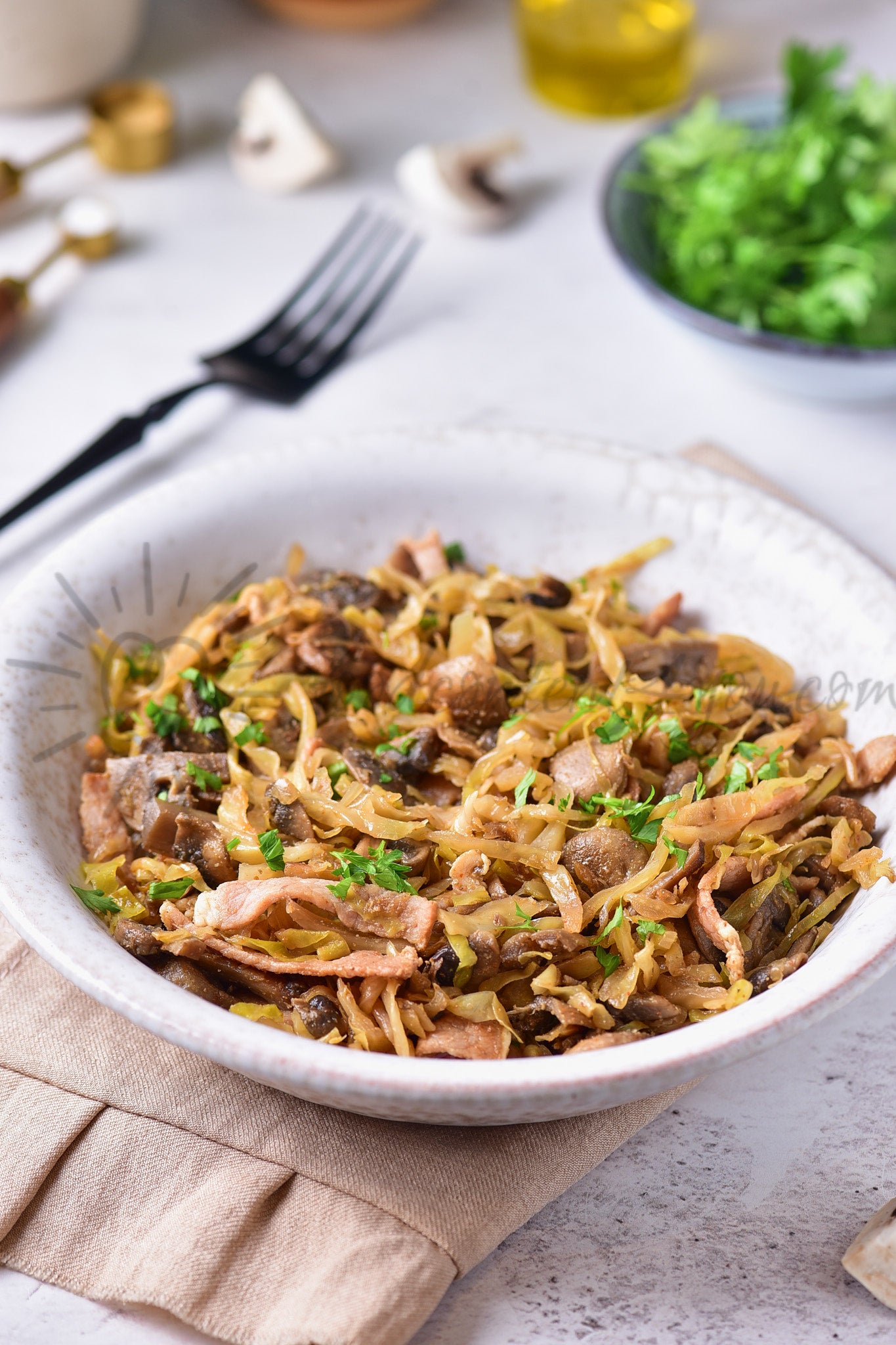 Southern-style Braised Cabbage with Mushrooms - Set 4 of 5