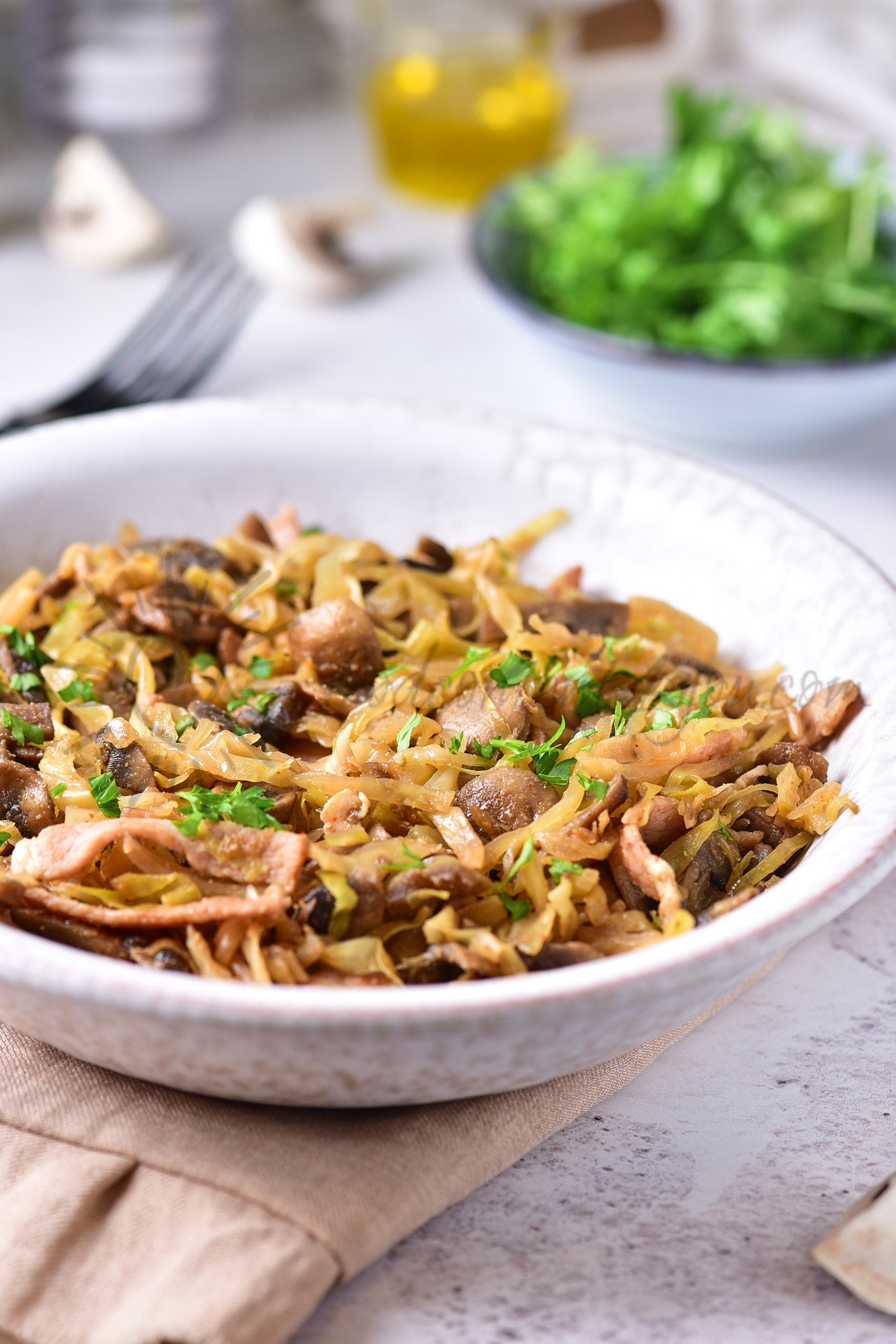 Southern-style Braised Cabbage with Mushrooms - Set 4 of 5