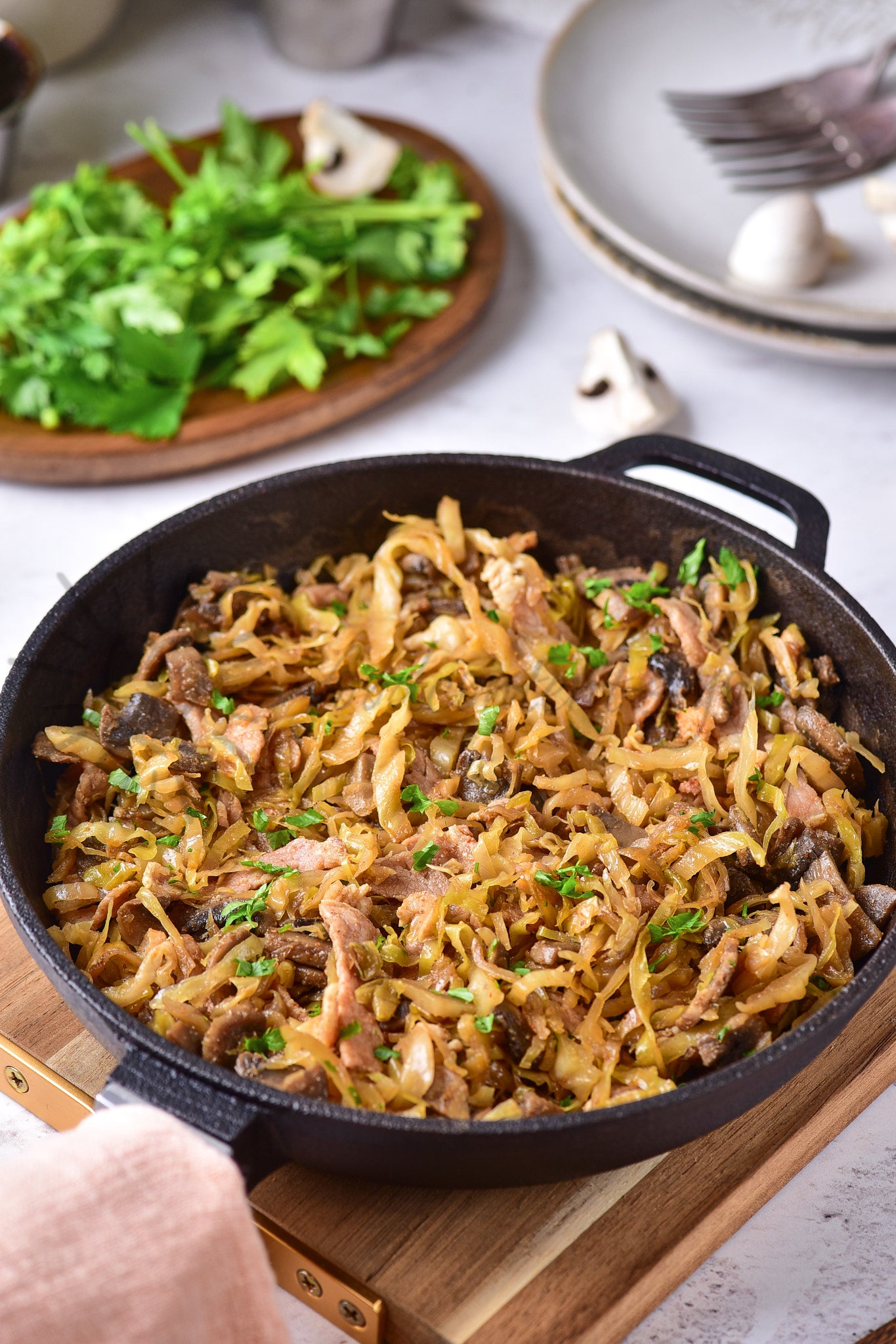 Southern-style Braised Cabbage with Mushrooms - Set 5 of 5