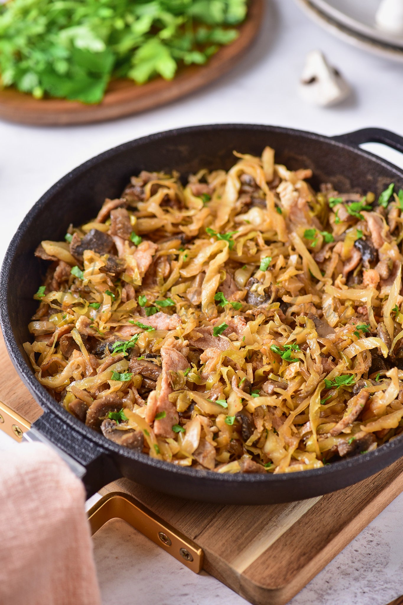 Southern-style Braised Cabbage with Mushrooms - Set 5 of 5