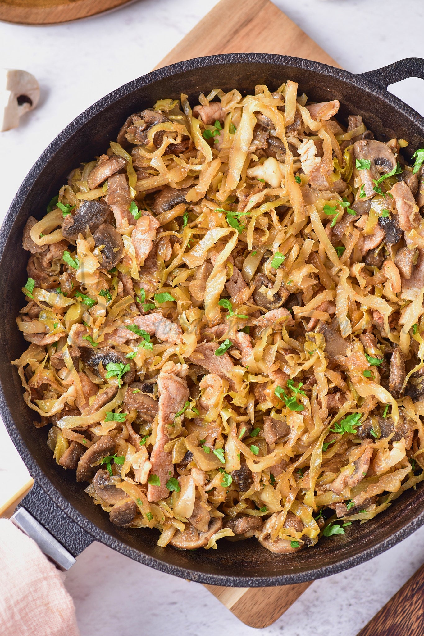 Southern-style Braised Cabbage with Mushrooms - Set 5 of 5