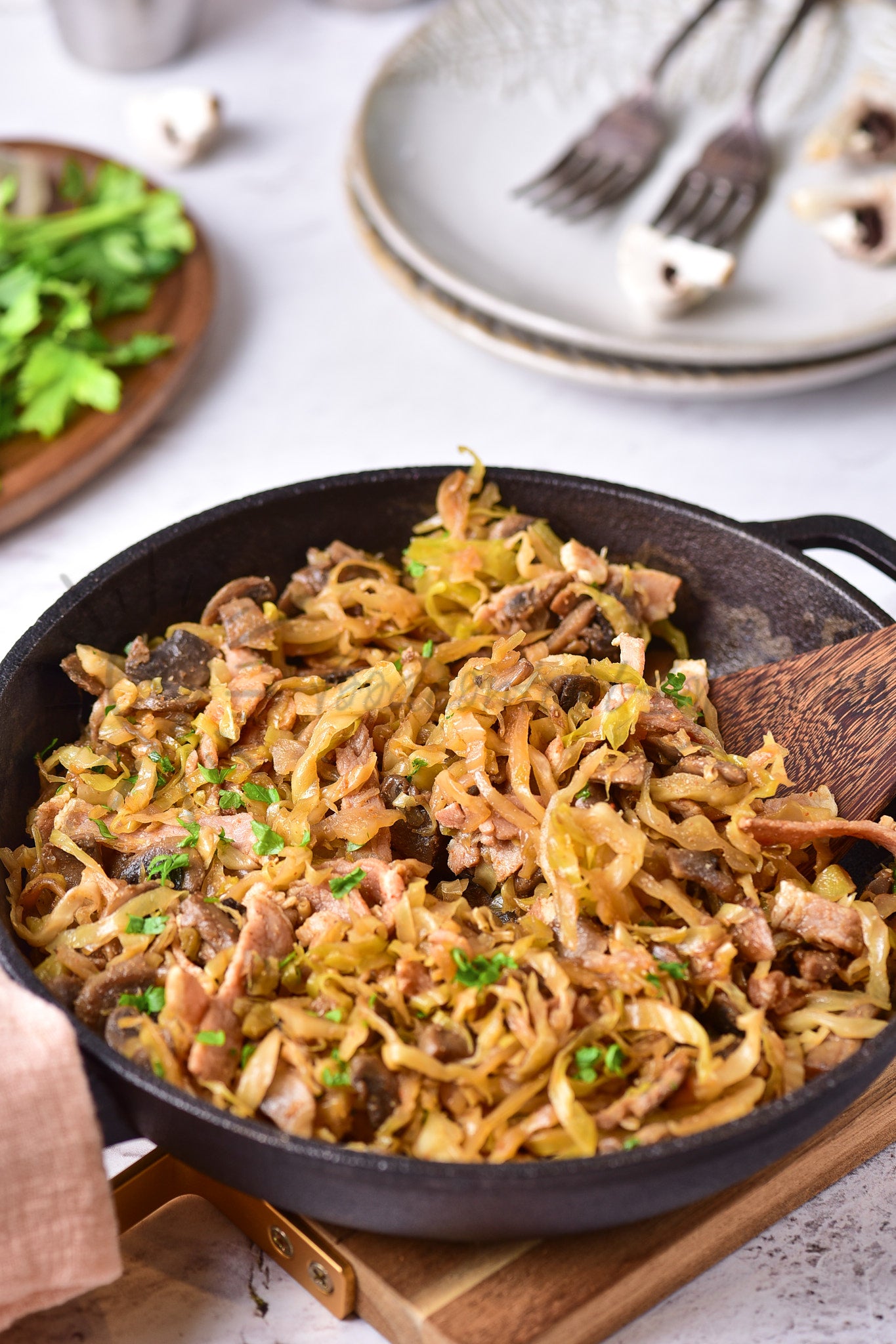 Southern-style Braised Cabbage with Mushrooms - Set 5 of 5