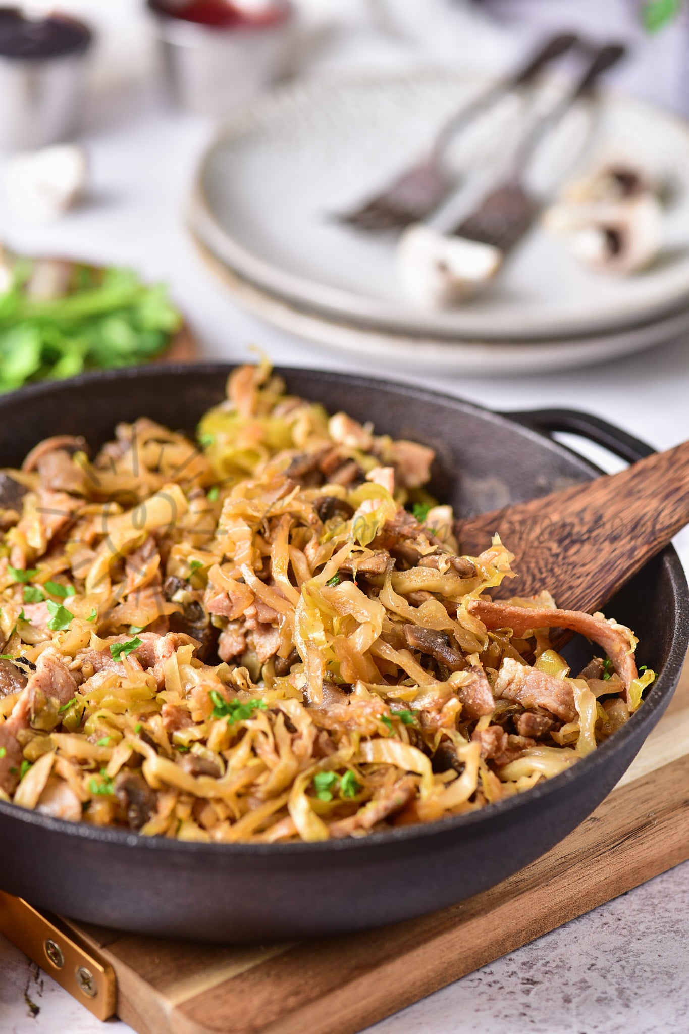 Southern-style Braised Cabbage with Mushrooms - Set 5 of 5