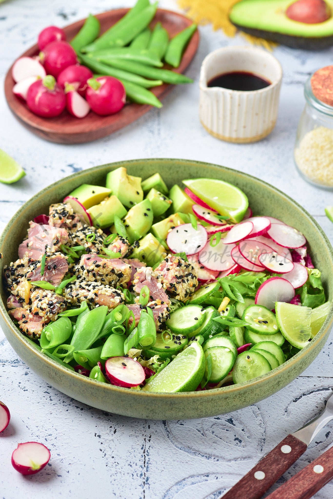 Sesame Crusted Seared Tuna Salad
