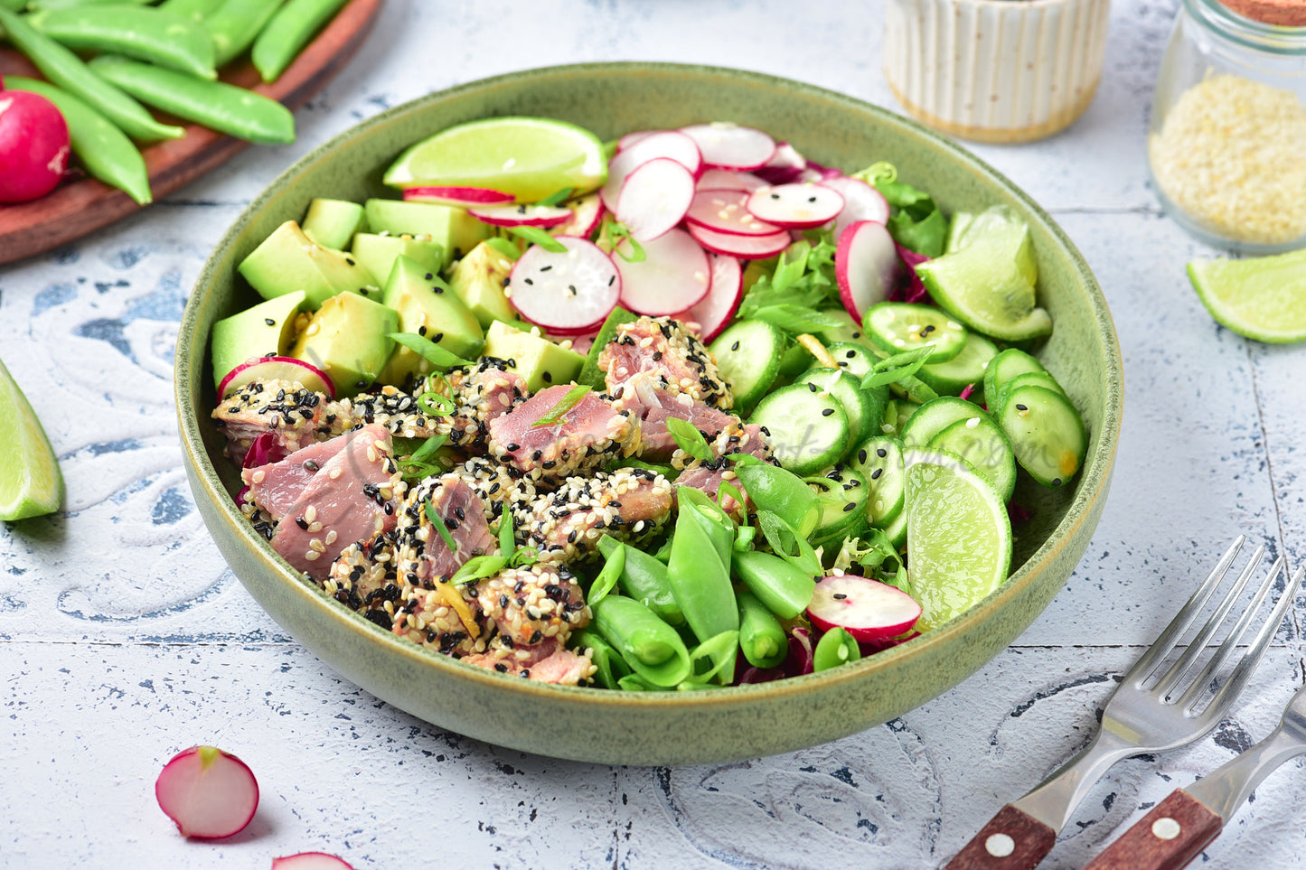 Sesame Crusted Seared Tuna Salad