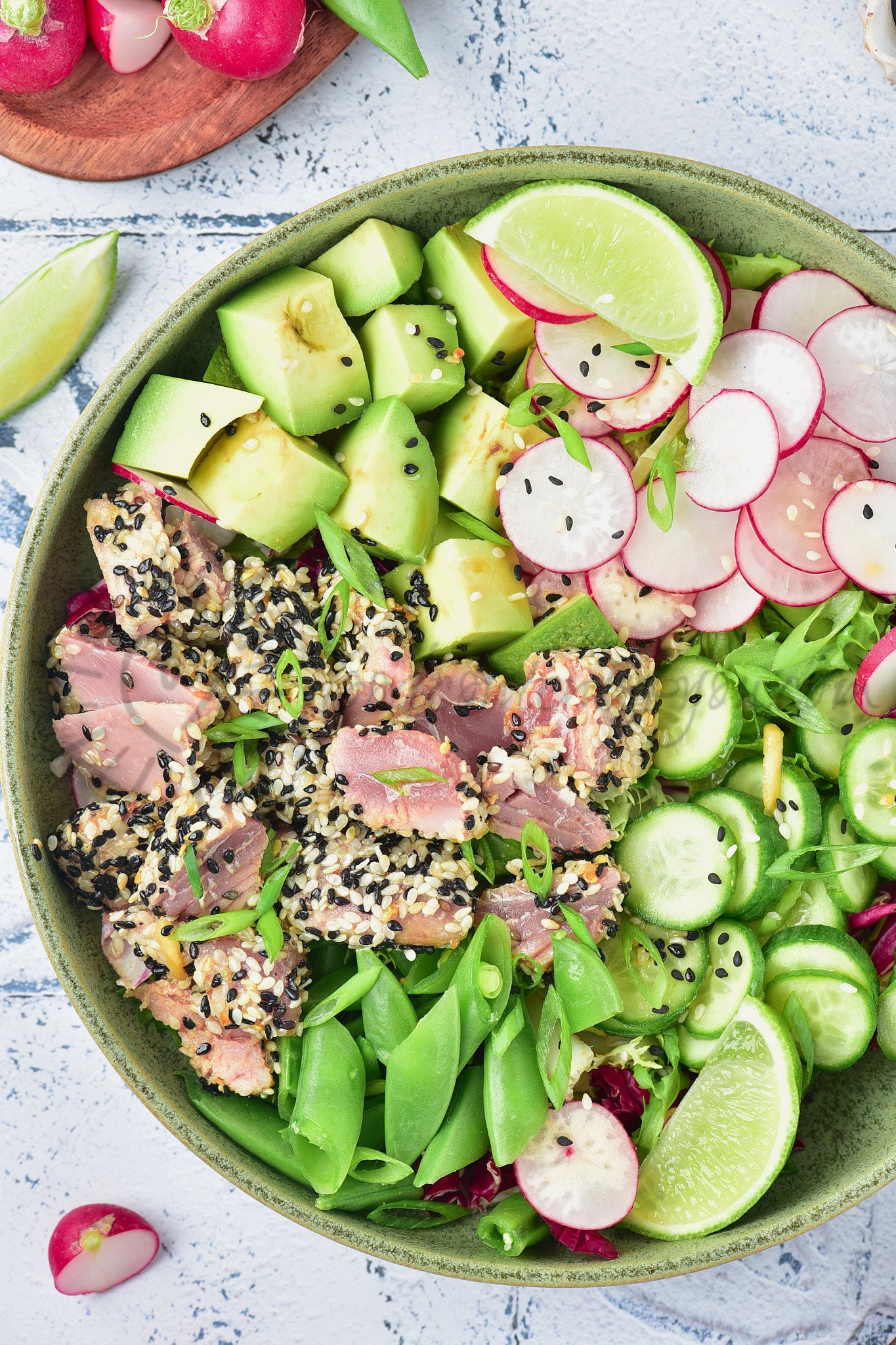 Sesame Crusted Seared Tuna Salad