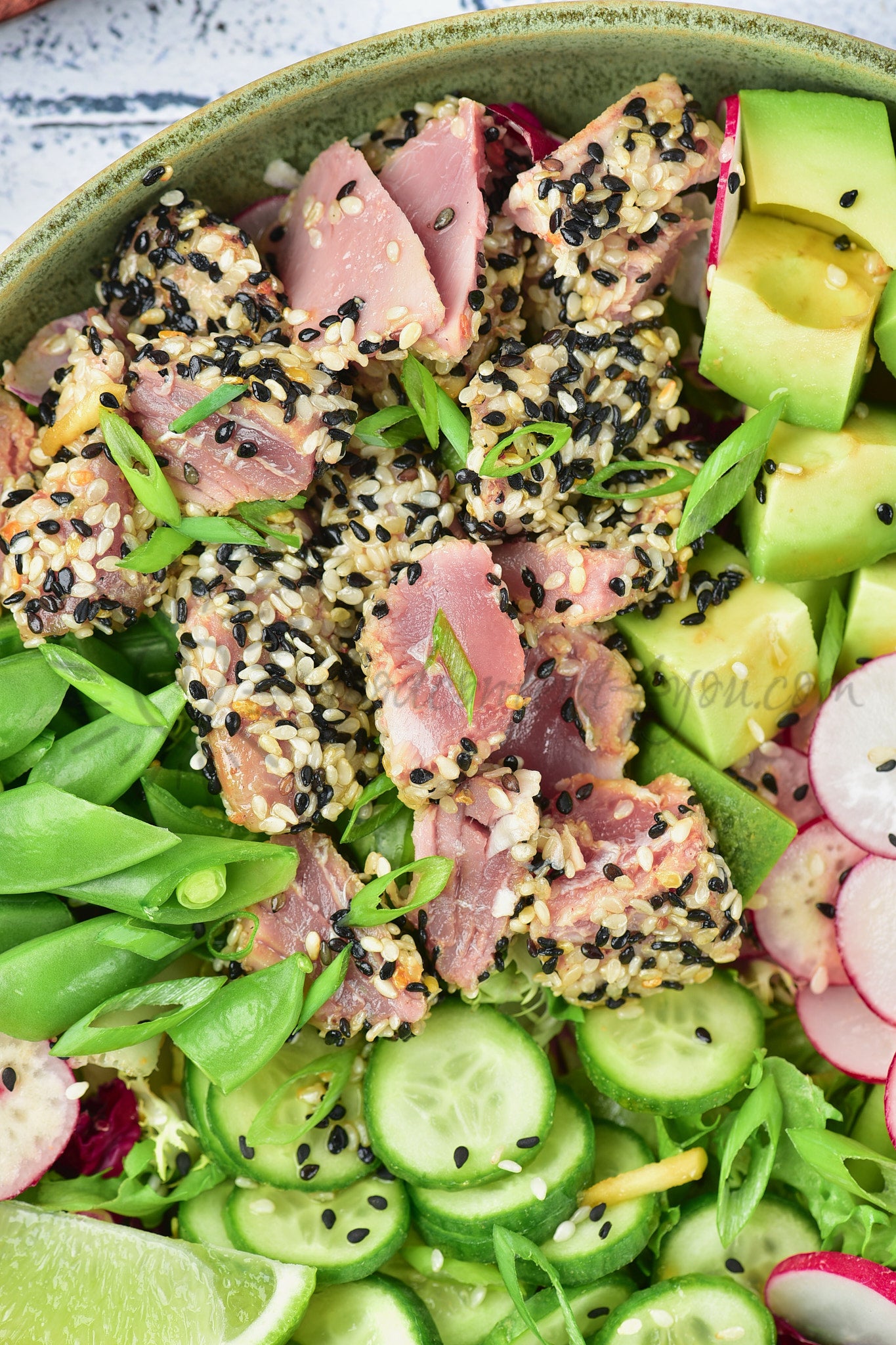 Sesame Crusted Seared Tuna Salad