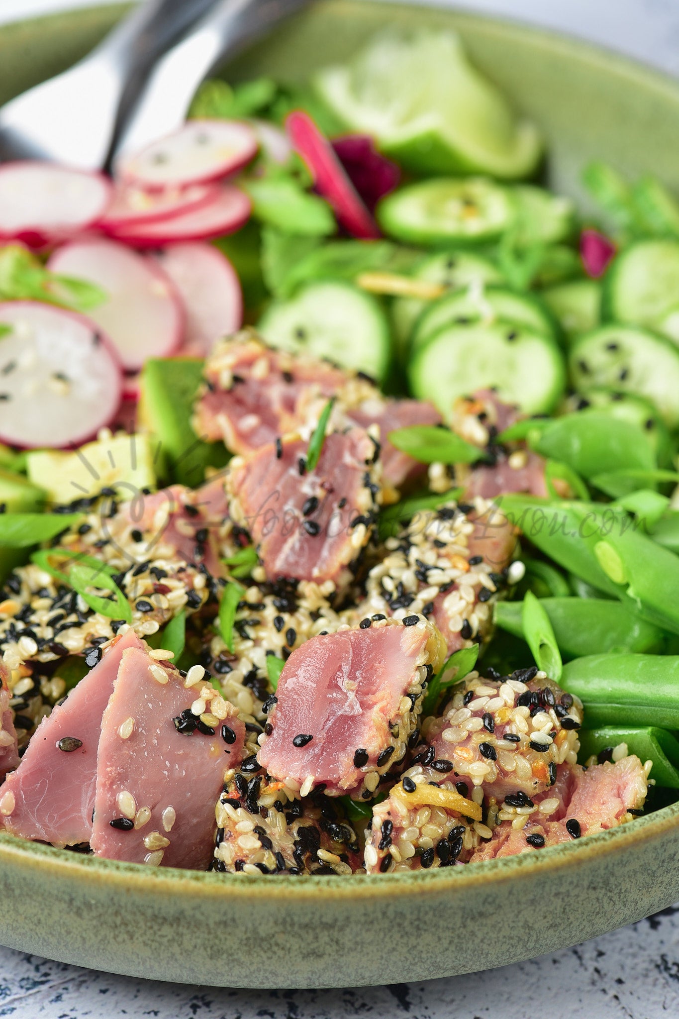 Sesame Crusted Seared Tuna Salad