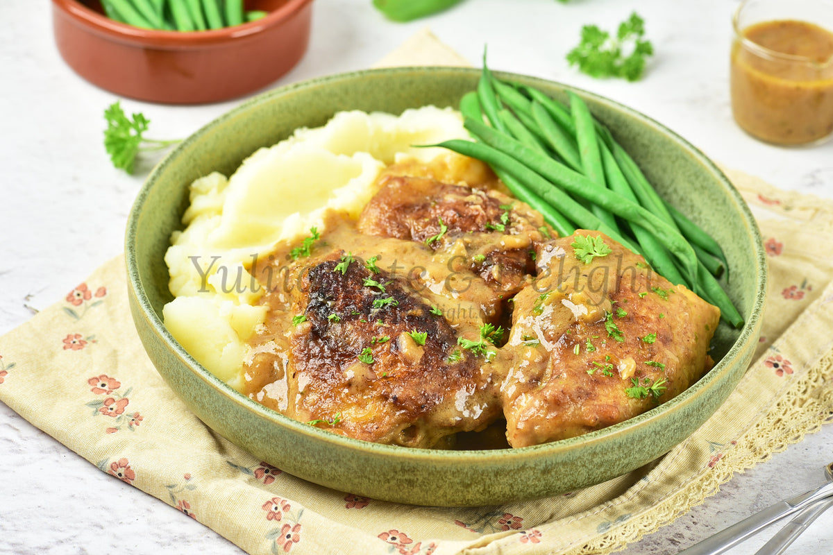 Smothered Chicken - Set 5 of 5