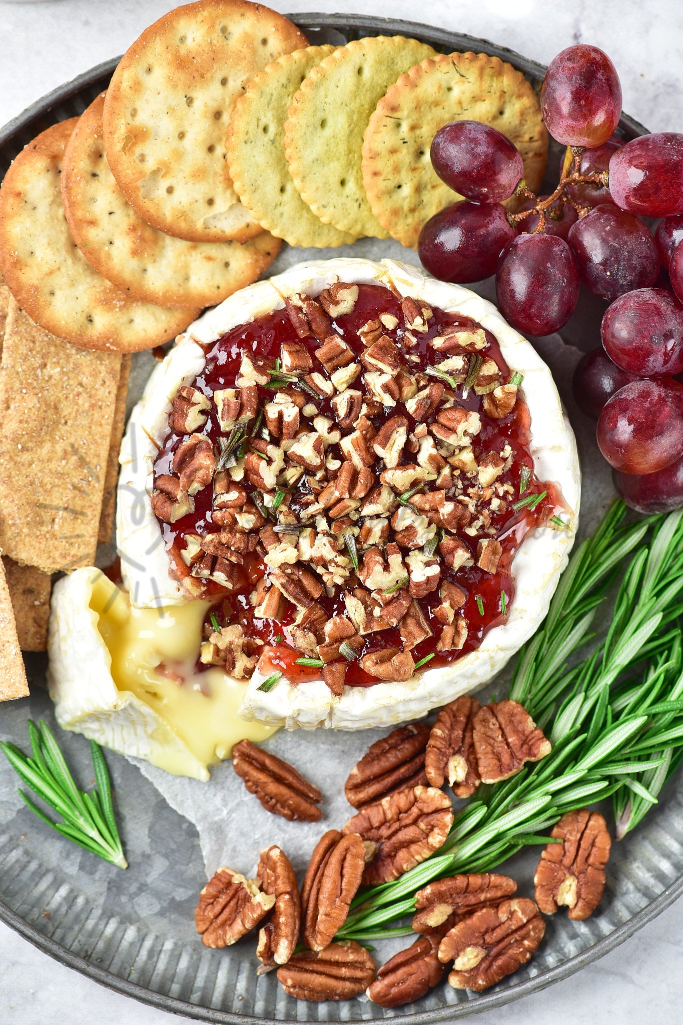 Baked brie with jam - Set 3 of 5