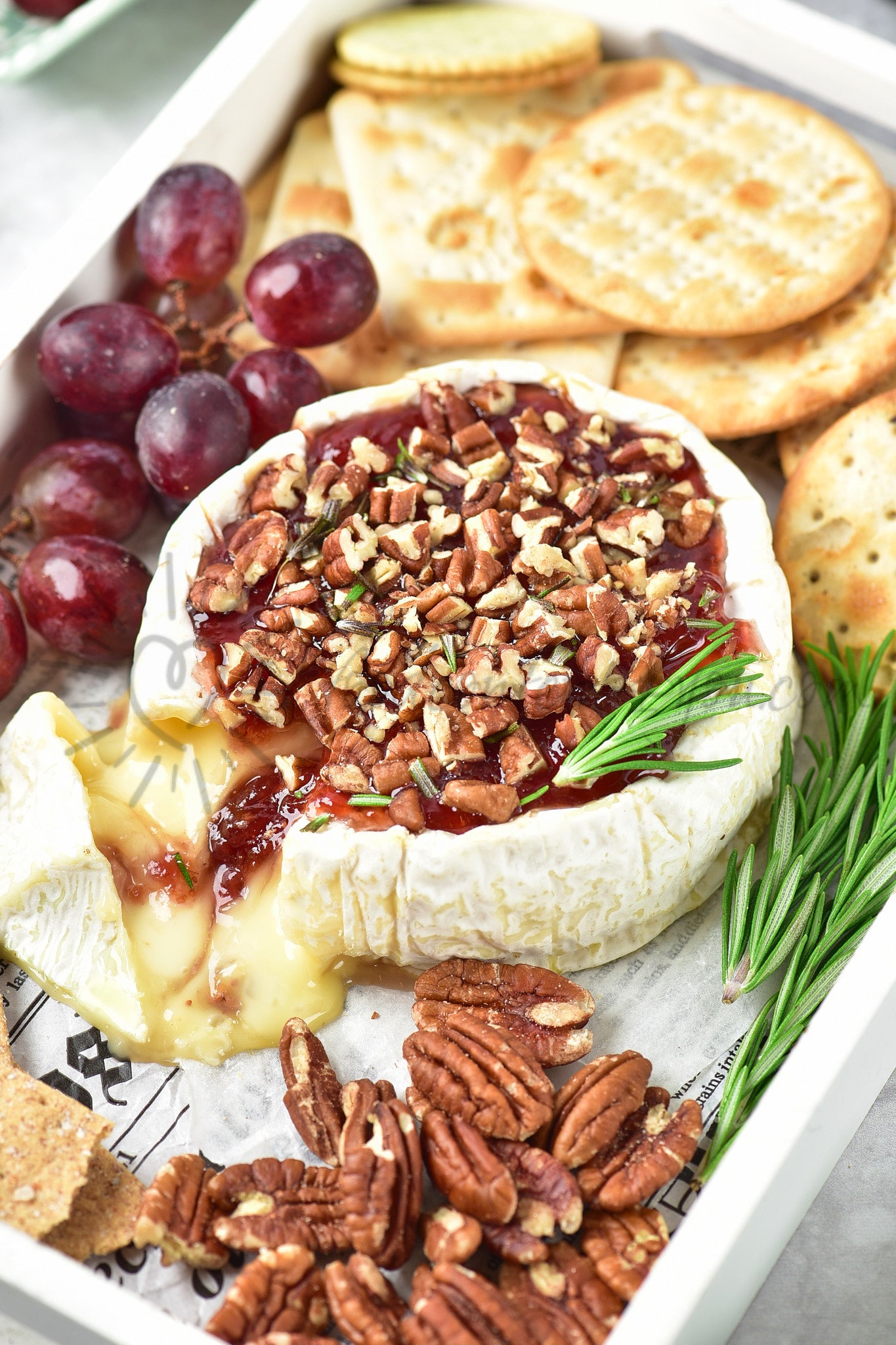 Baked brie with jam - Set 5 of 5