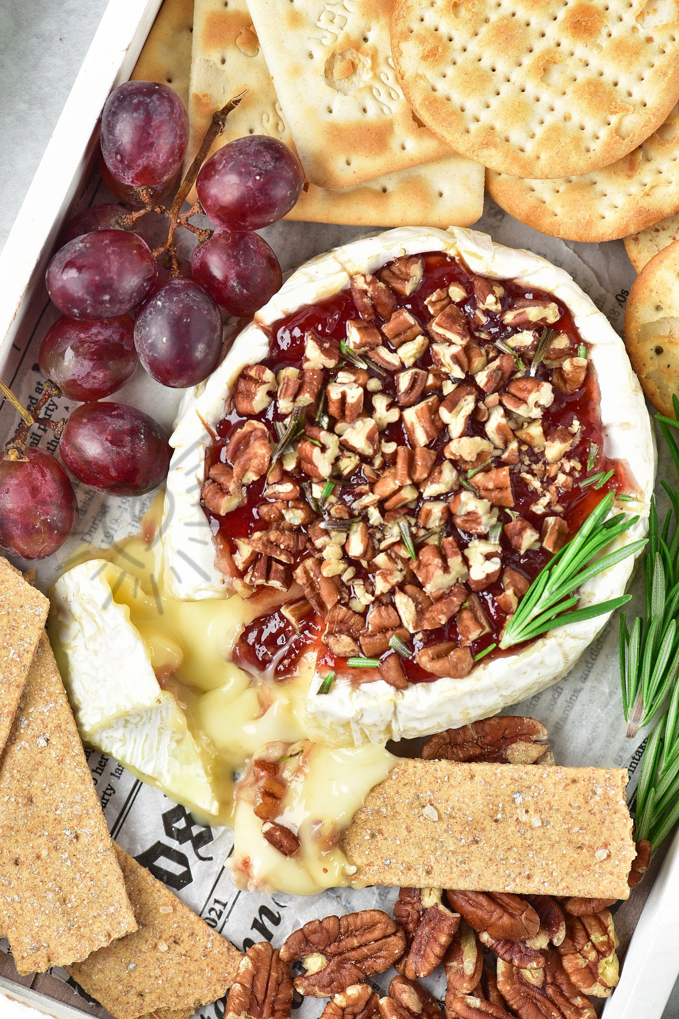 Baked brie with jam - Set 5 of 5