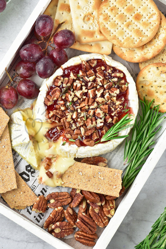 Baked brie with jam - Set 5 of 5