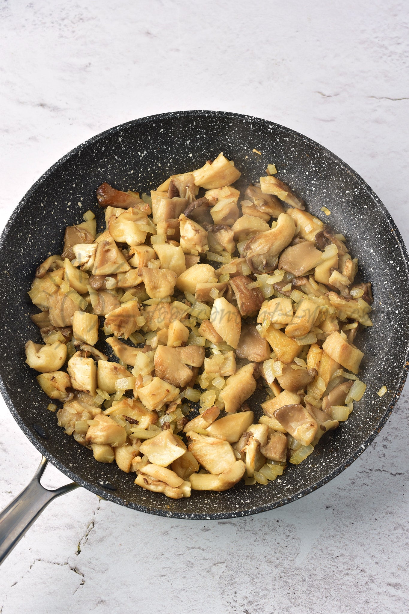 Pan-Fried Potatoes with Mushrooms - Set 2 of 5